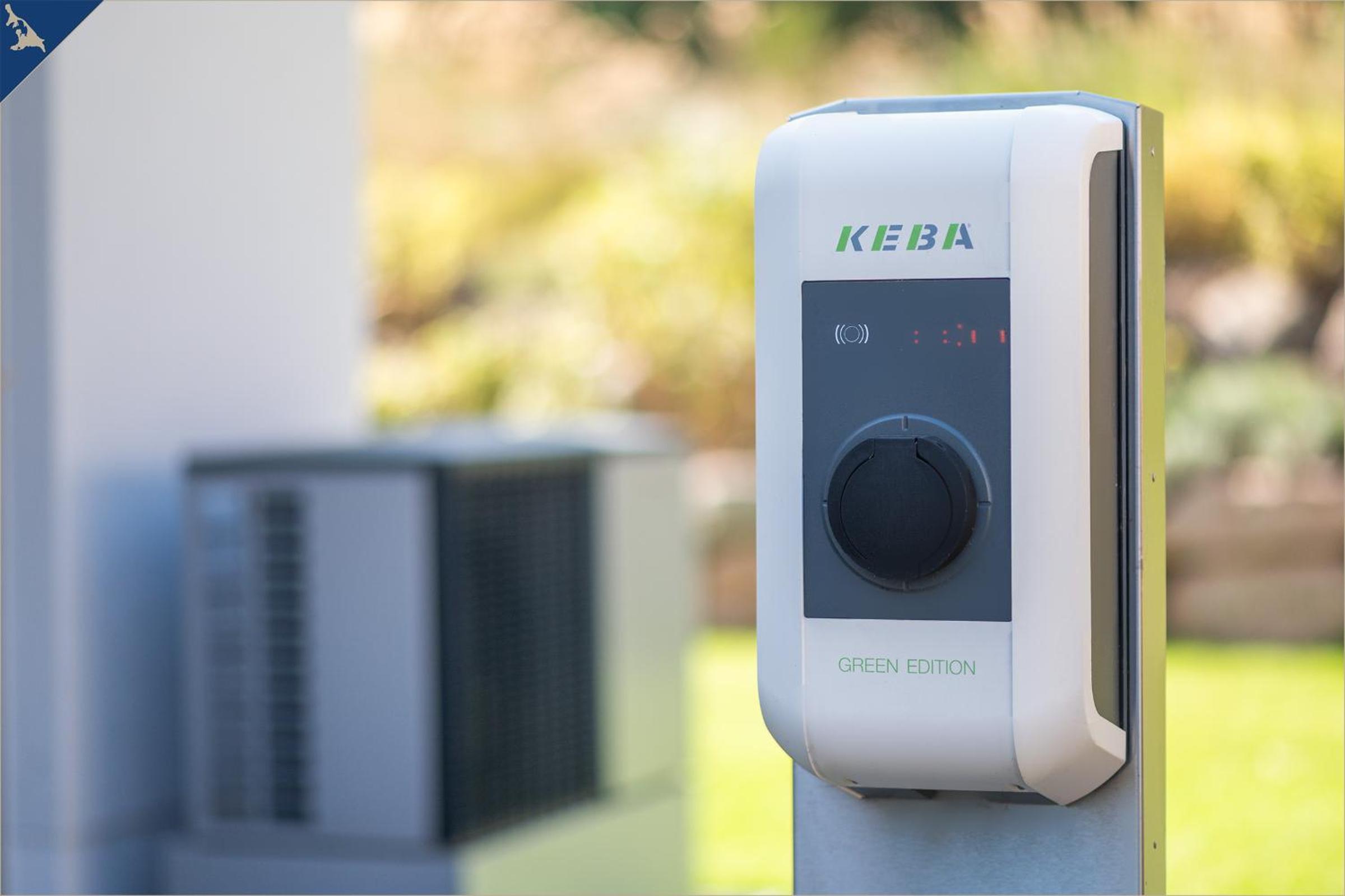 Störtebekers Reethus mit Sauna, Kamin und E-Ladesäule