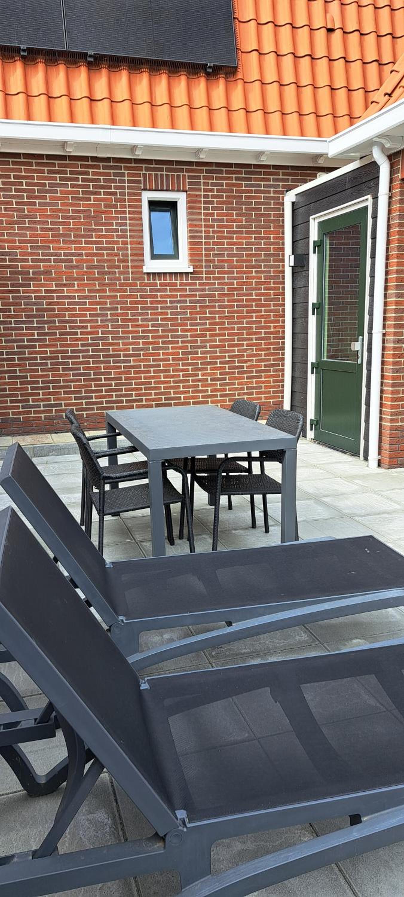 2B nieuwe vakantie woning met terras