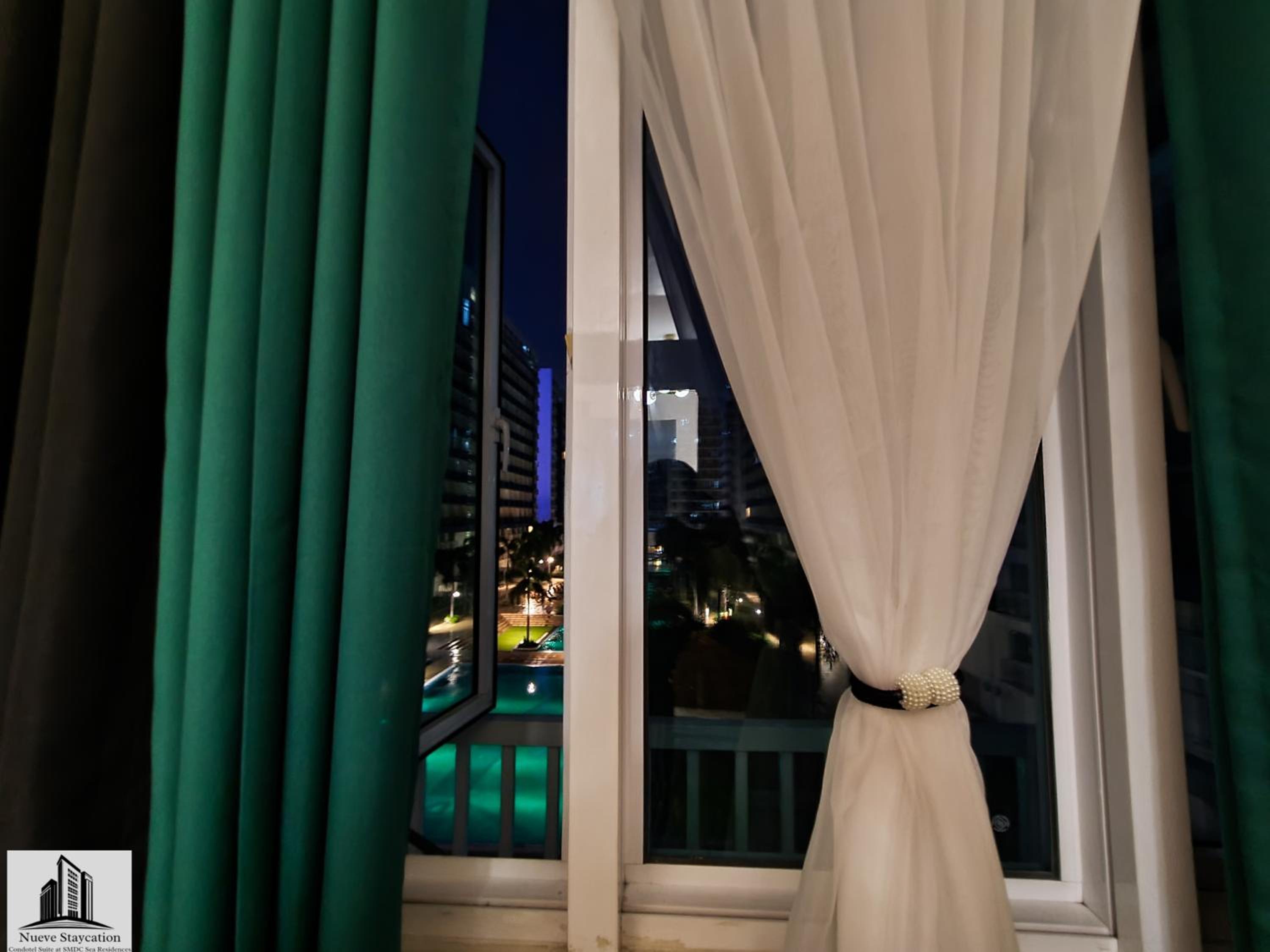 Nueve Staycation