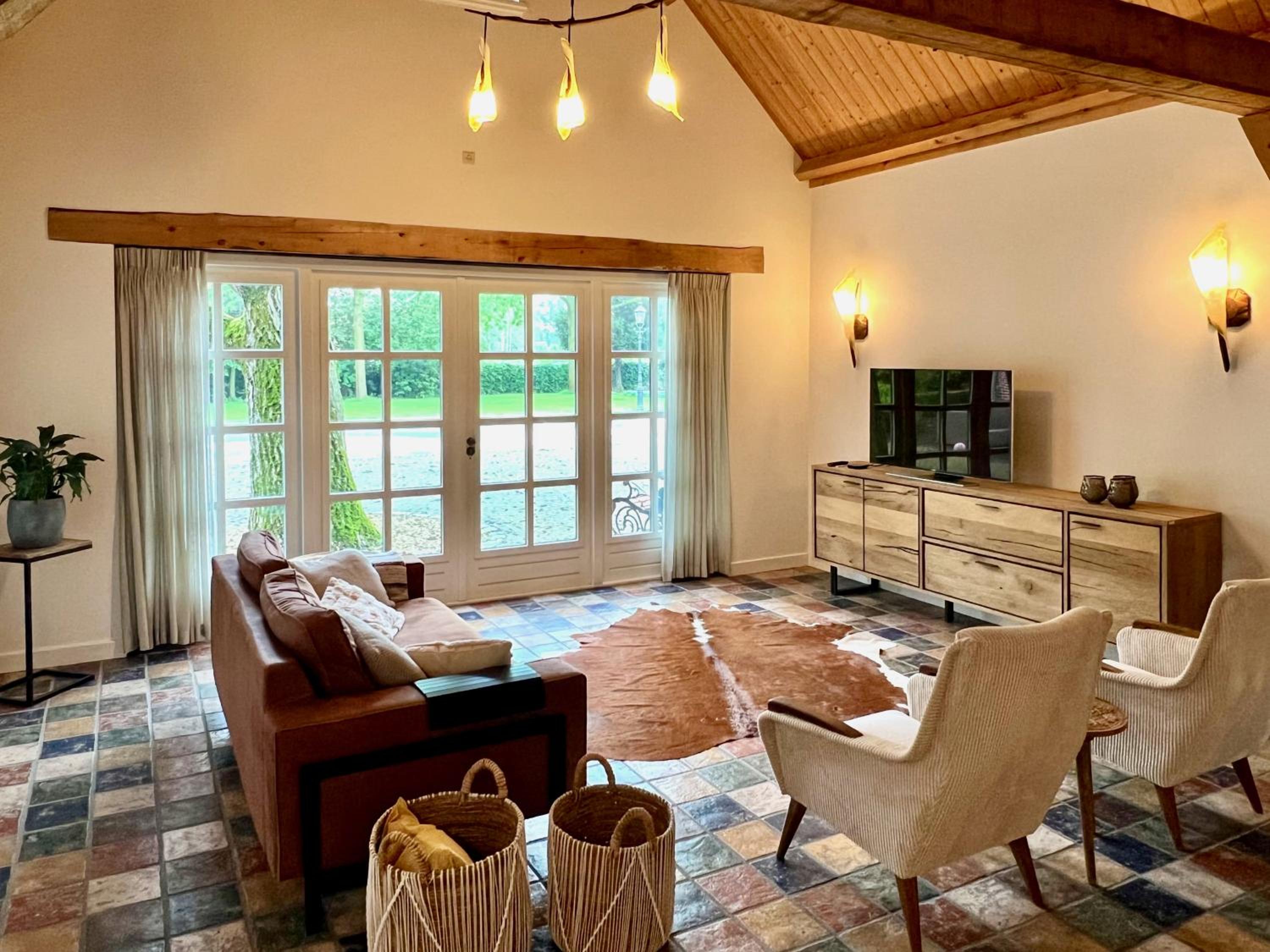 Warm, authentiek huis in landelijke omgeving view 3