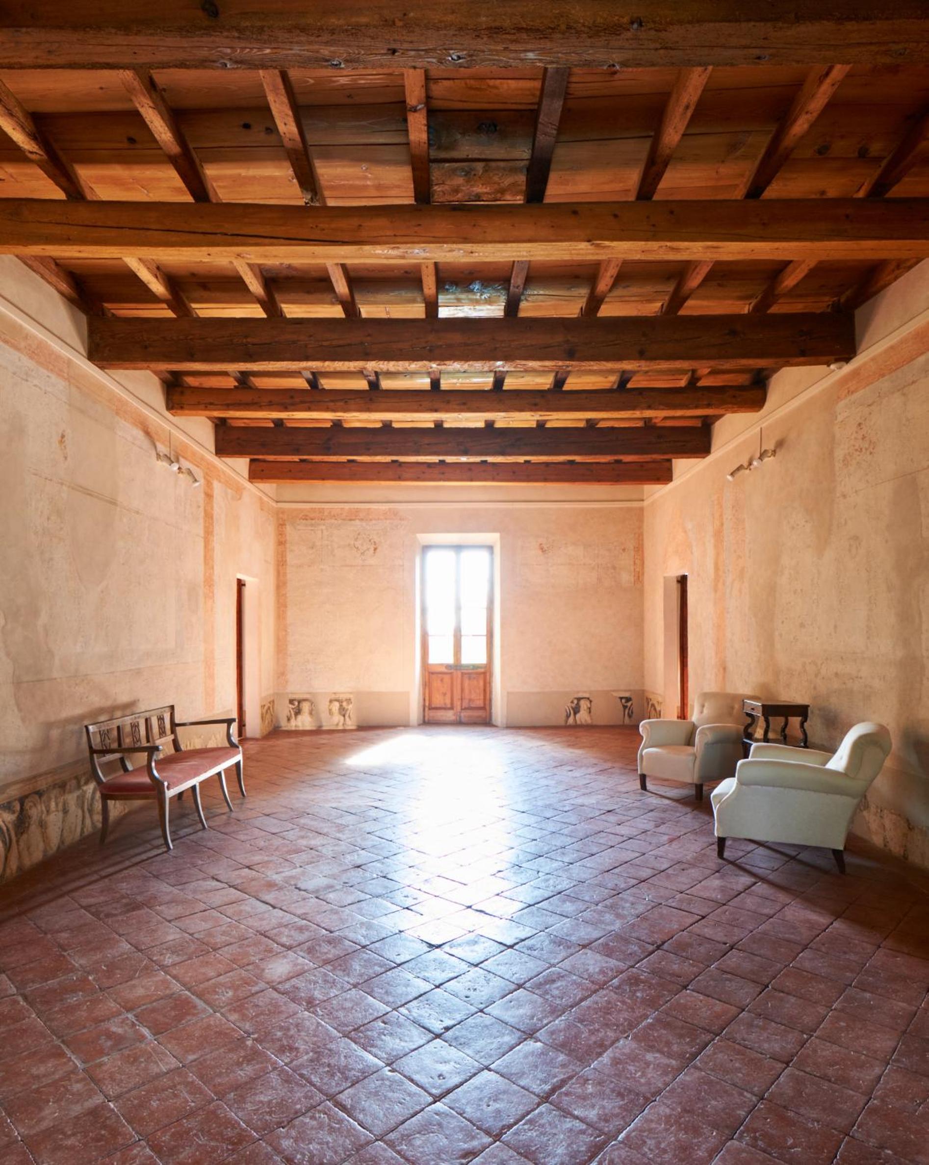 Corte Pagliare Deserto, antico palazzo con piscina view 4
