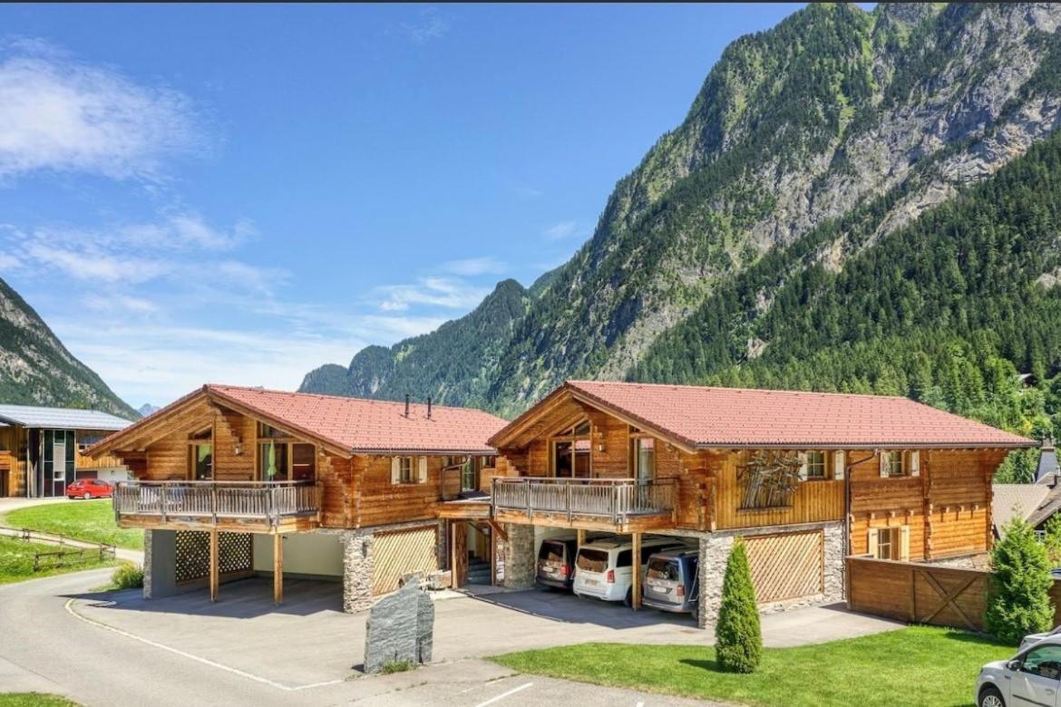 Uralp Royal mit Terrasse