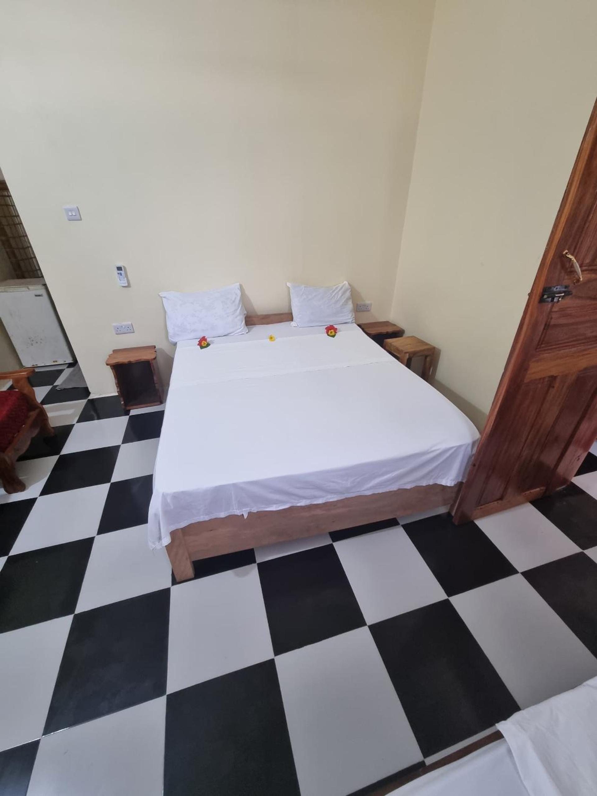 Kigwedeni Villas