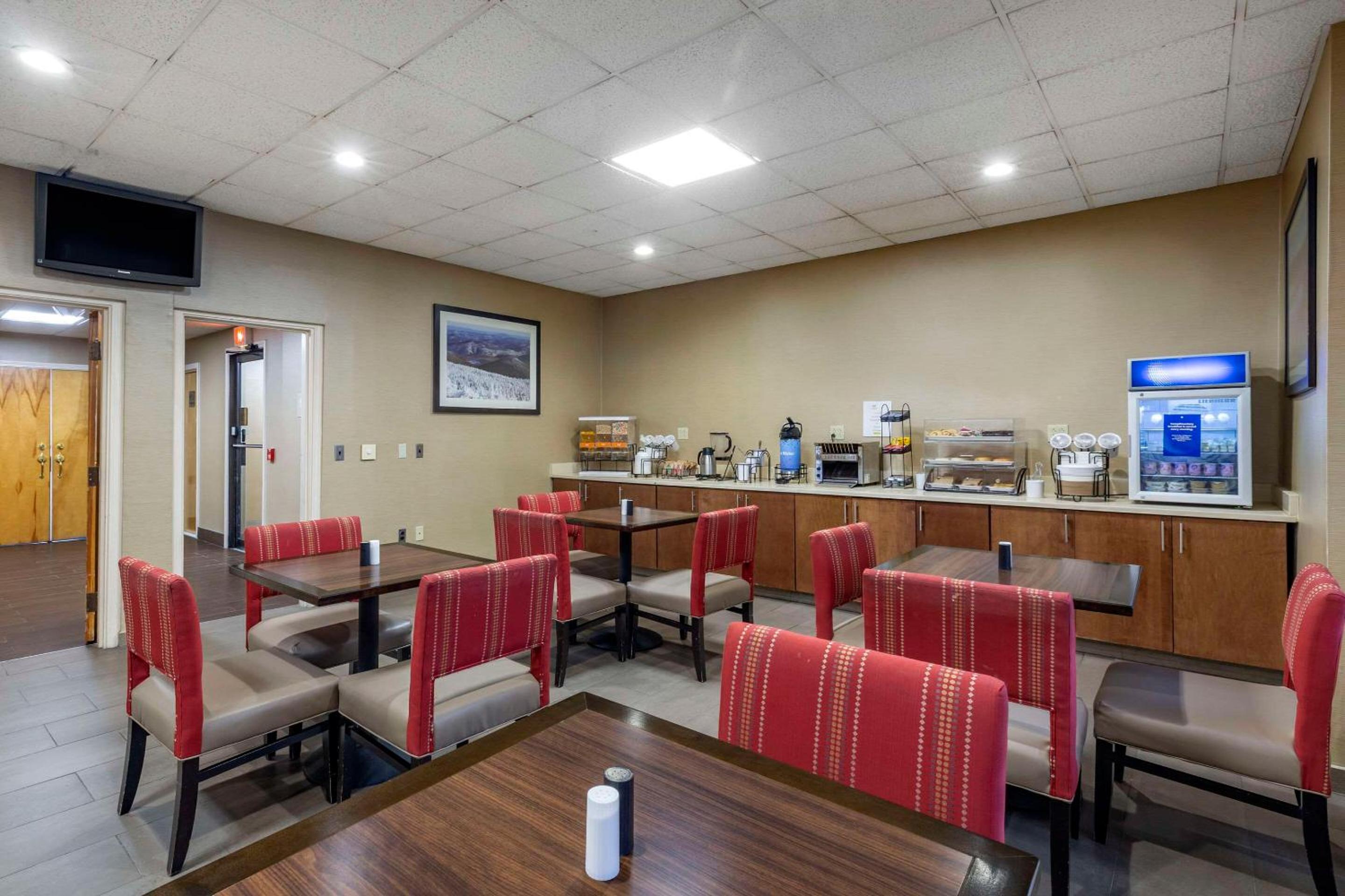 Rutland Vacations - Comfort Inn Rutland - Killington - Property Image 13