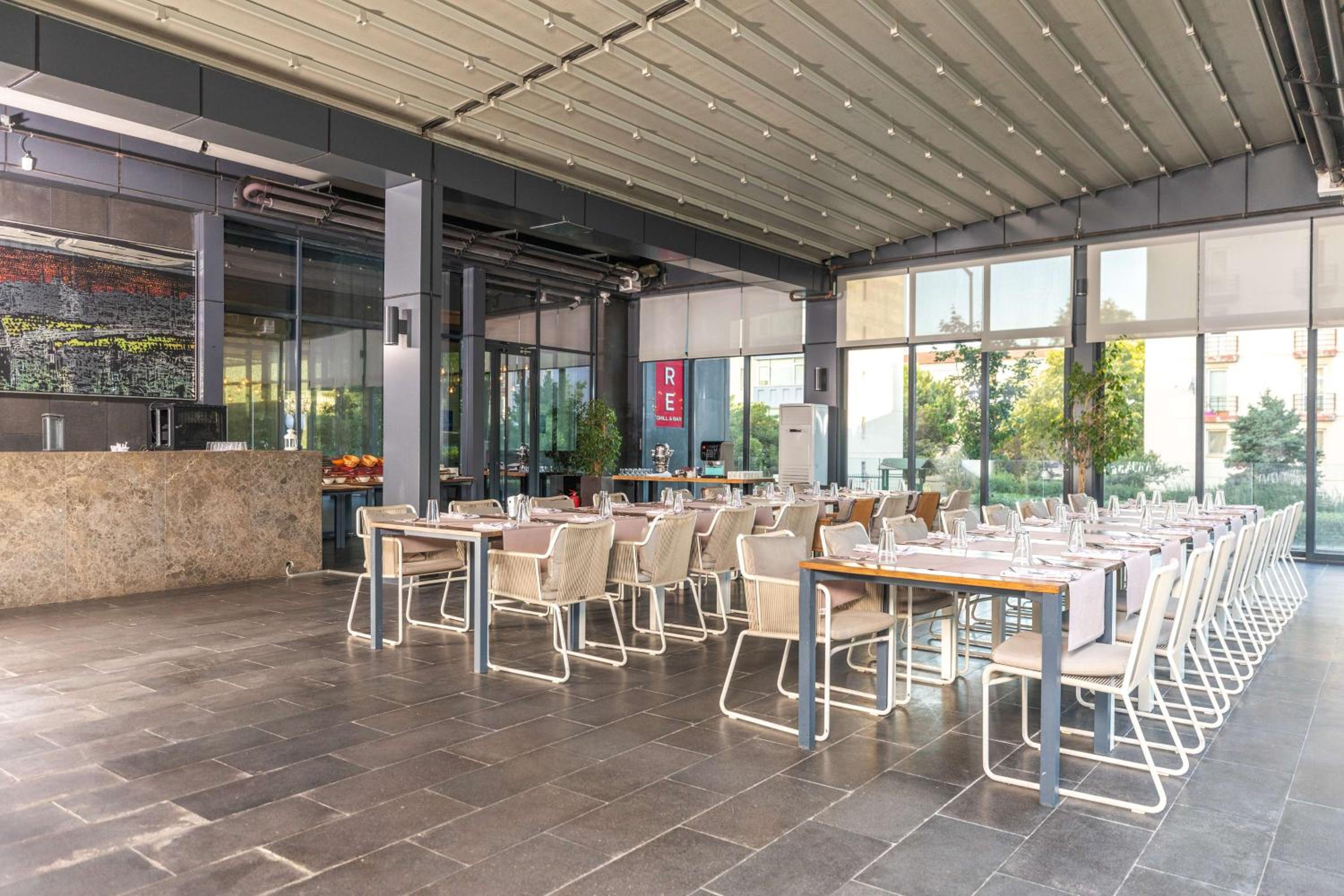 Radisson Blu Otel İstanbul Asia - Image 9