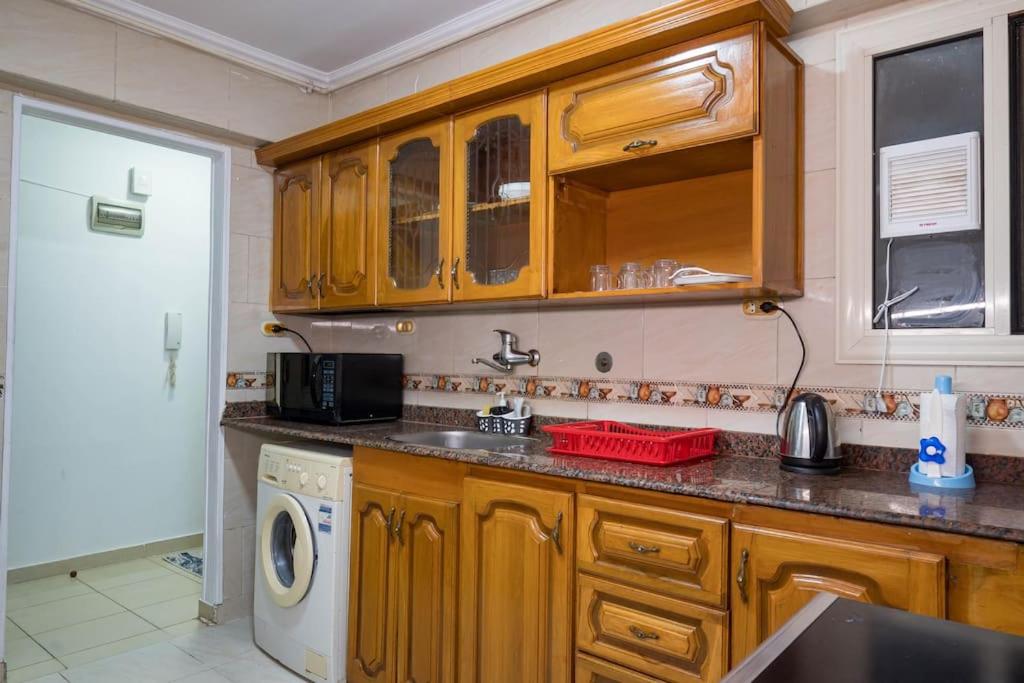 Sporting Seaview Apartment