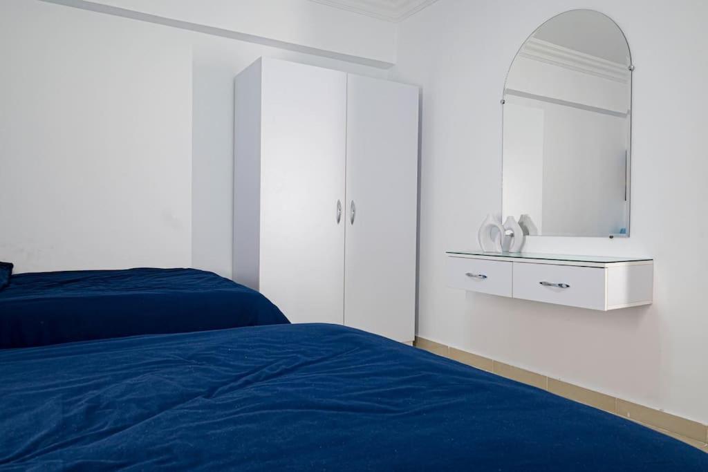 Sporting Seaview Apartment