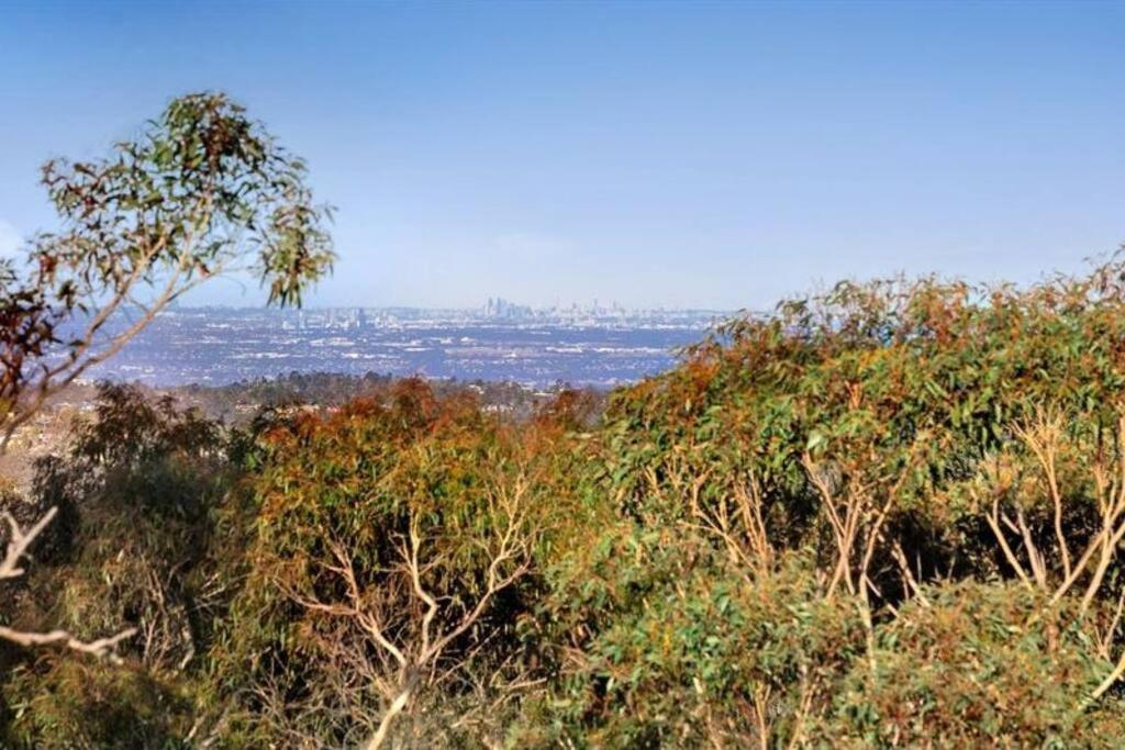 Azimuth - Spacious Family Retreat with City Views