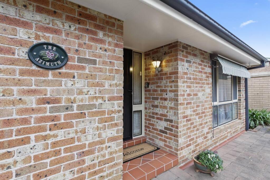 Azimuth - Spacious Family Retreat with City Views
