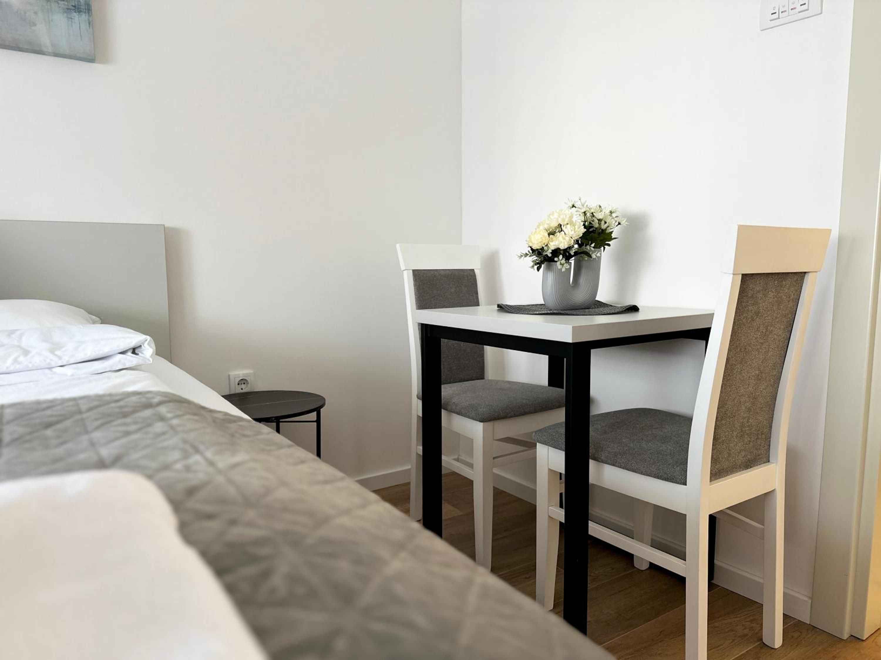 Milty Apartments