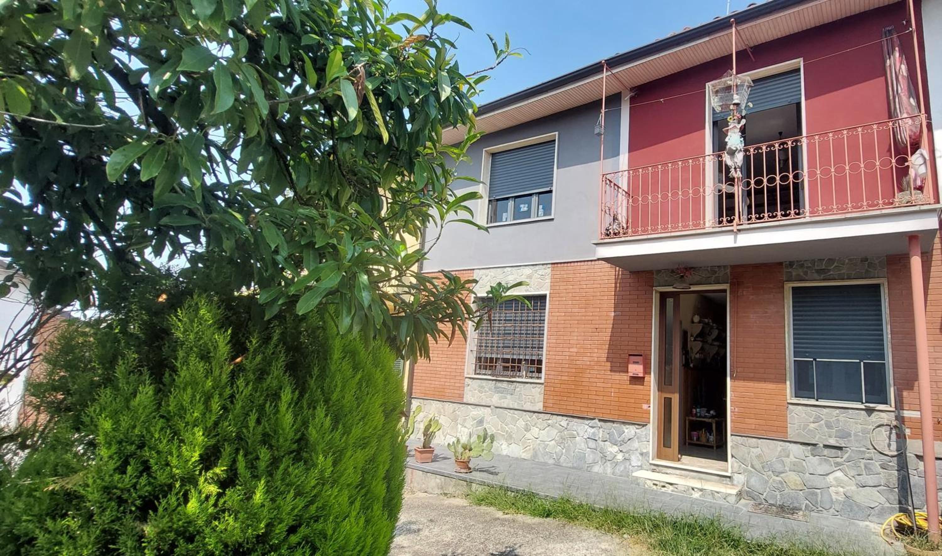 Casa dei Libri nel Monferrato view 3