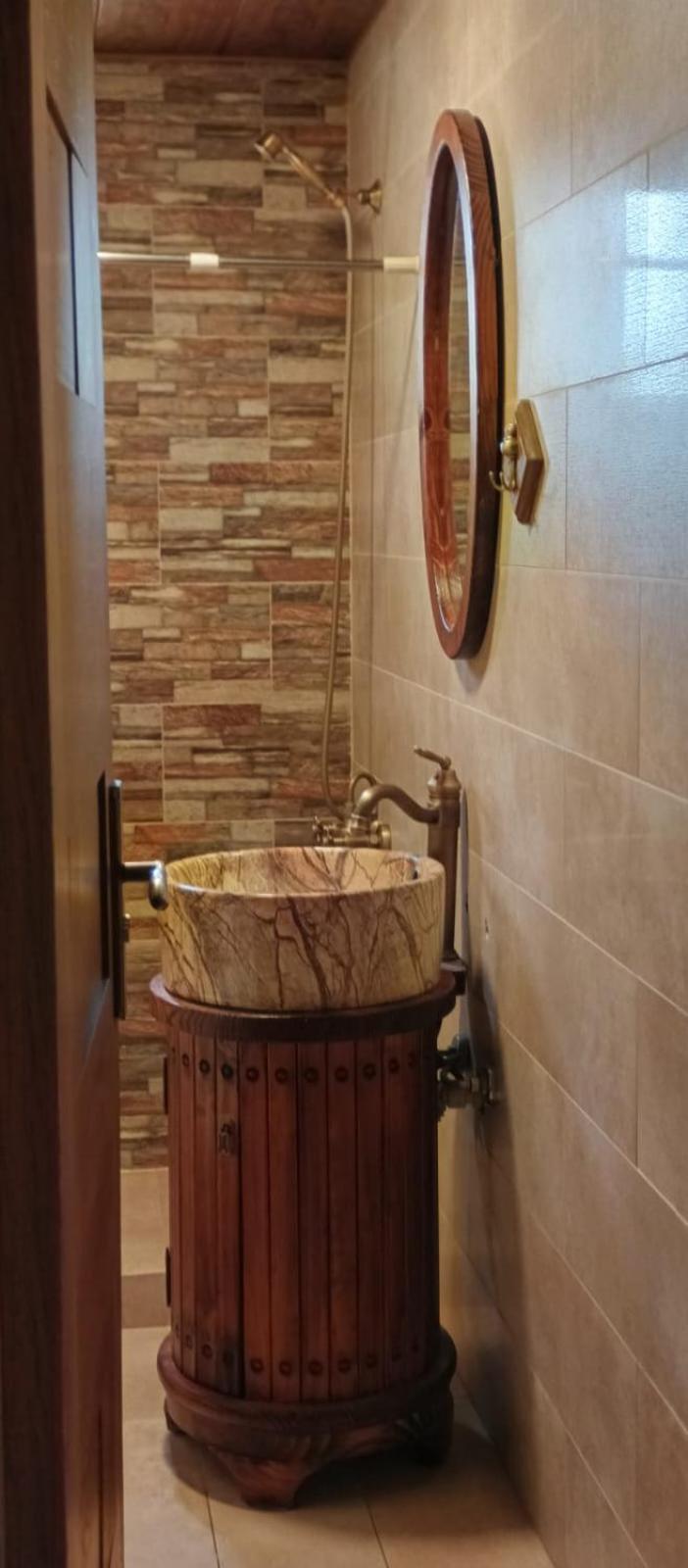 Rokwood faraya