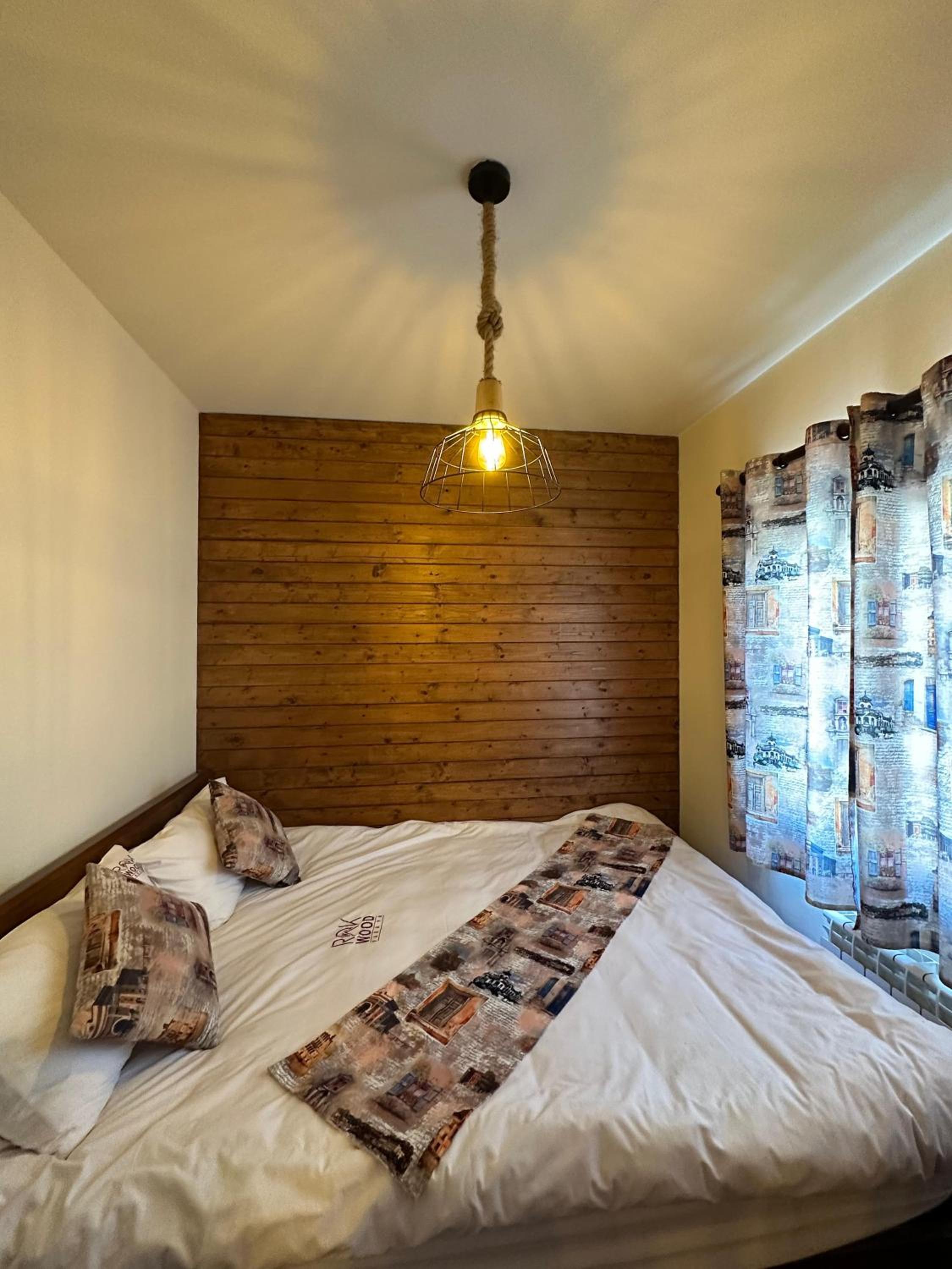 Rokwood faraya