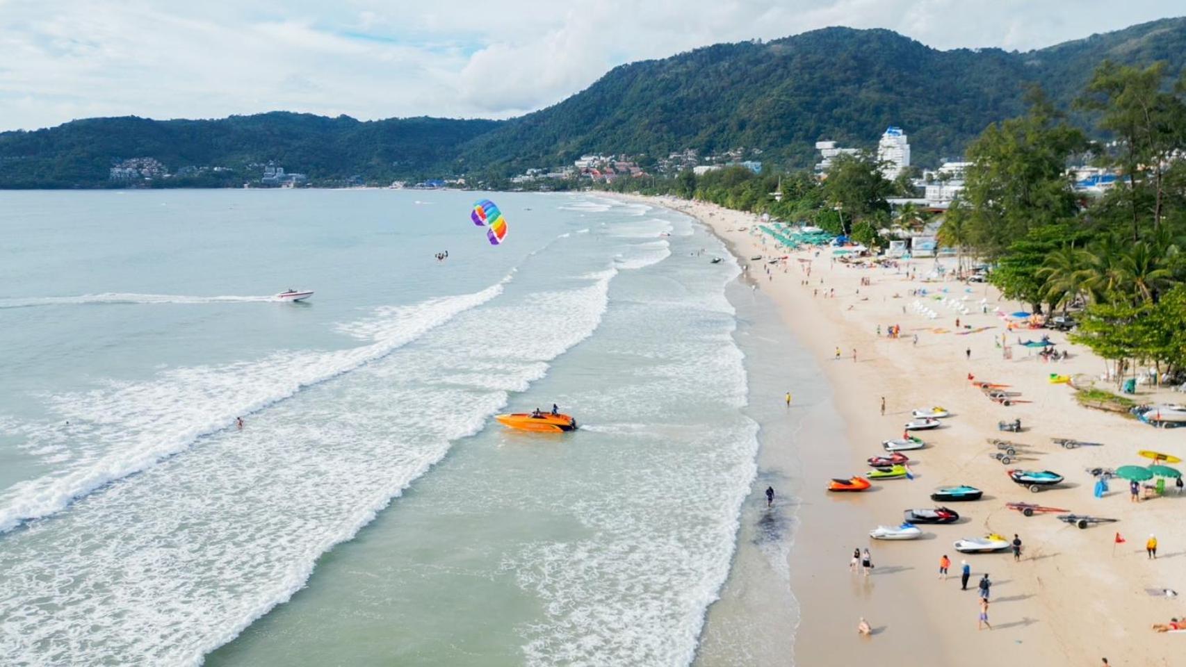 BearPacker Patong Hostel
