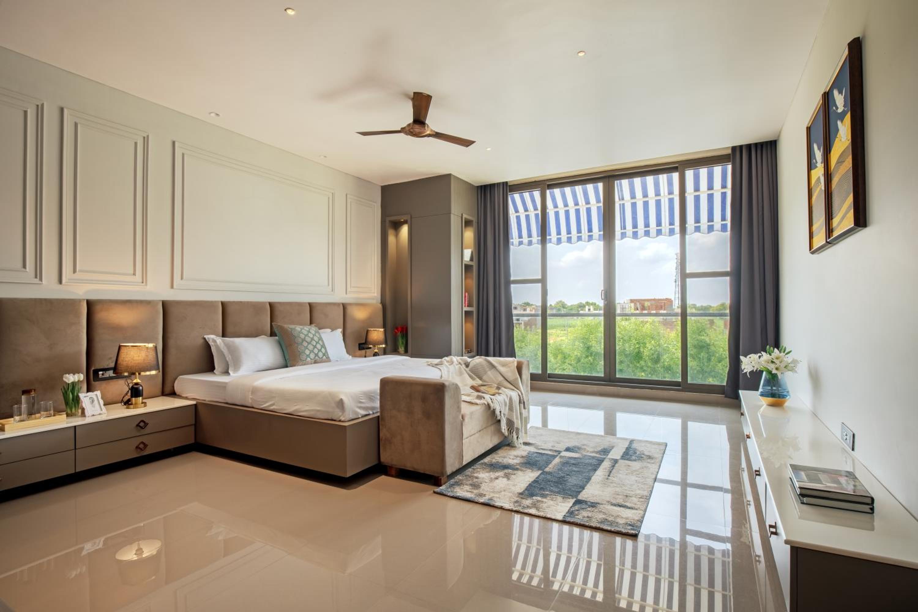 hotel room