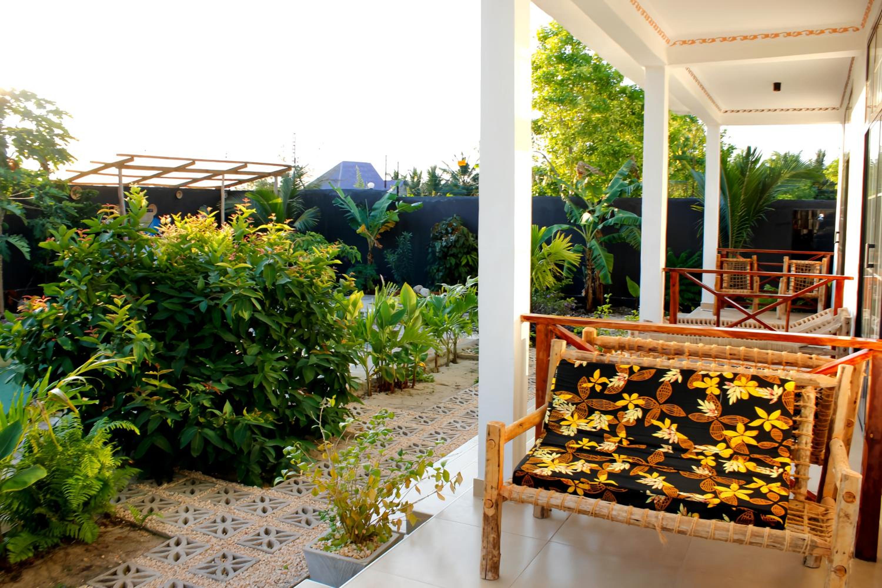 Jungle Villa Paje - Master Bedroom in Villa view 2
