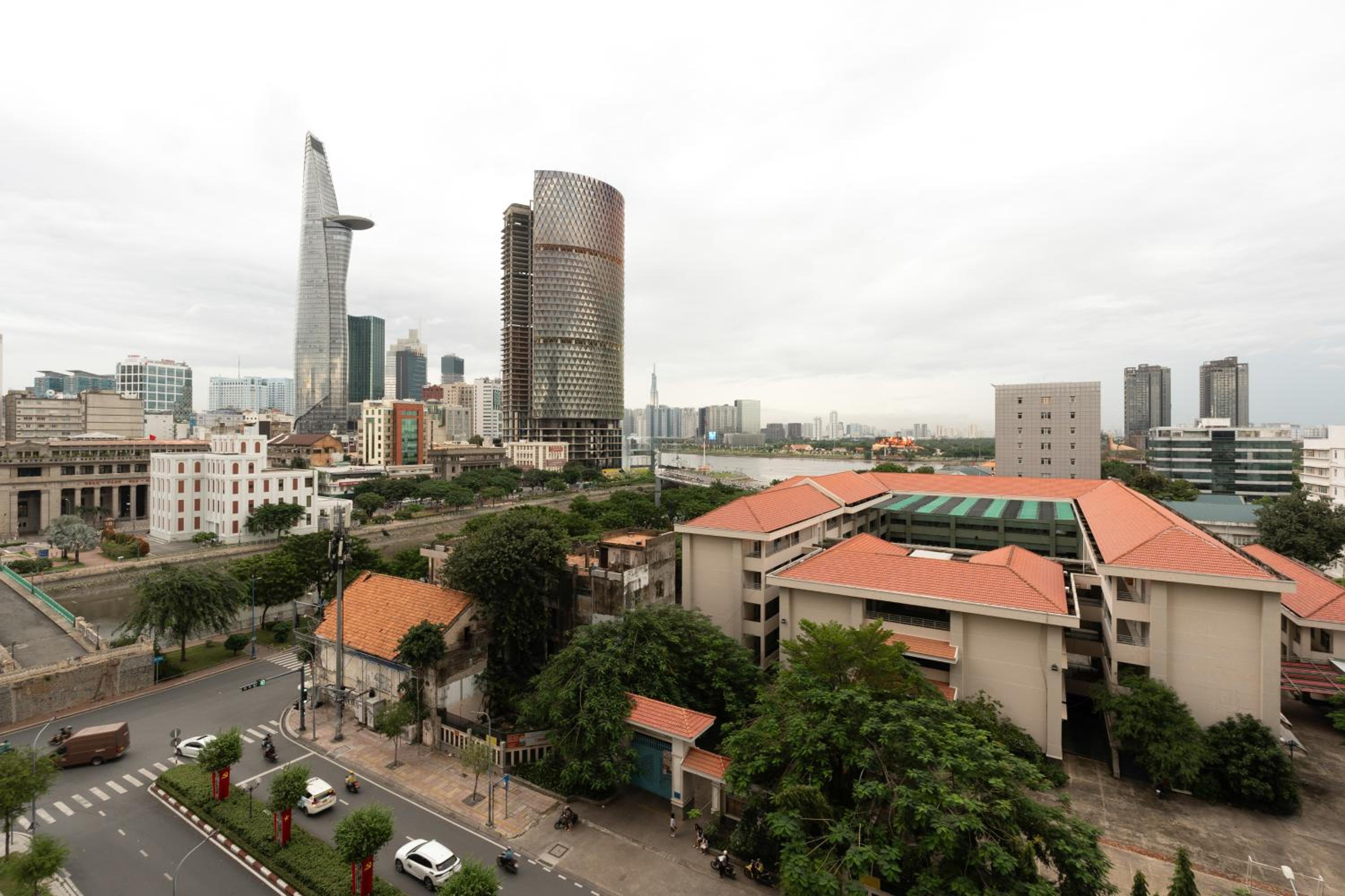 Lynh apartment Saigon D4