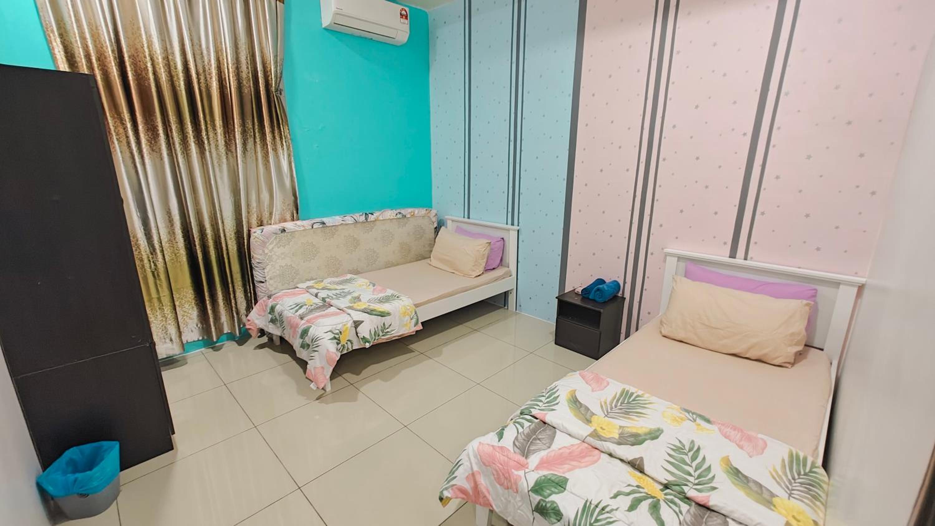 Tuah Homestay Fully Aircond Wifi Netflix M0slim Only