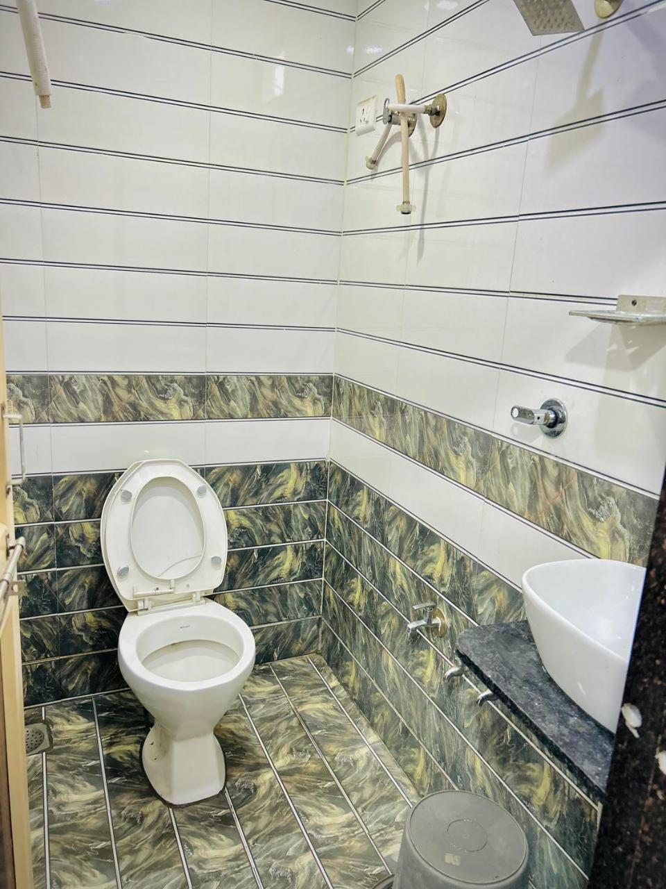 Hotel Ashadeep palace