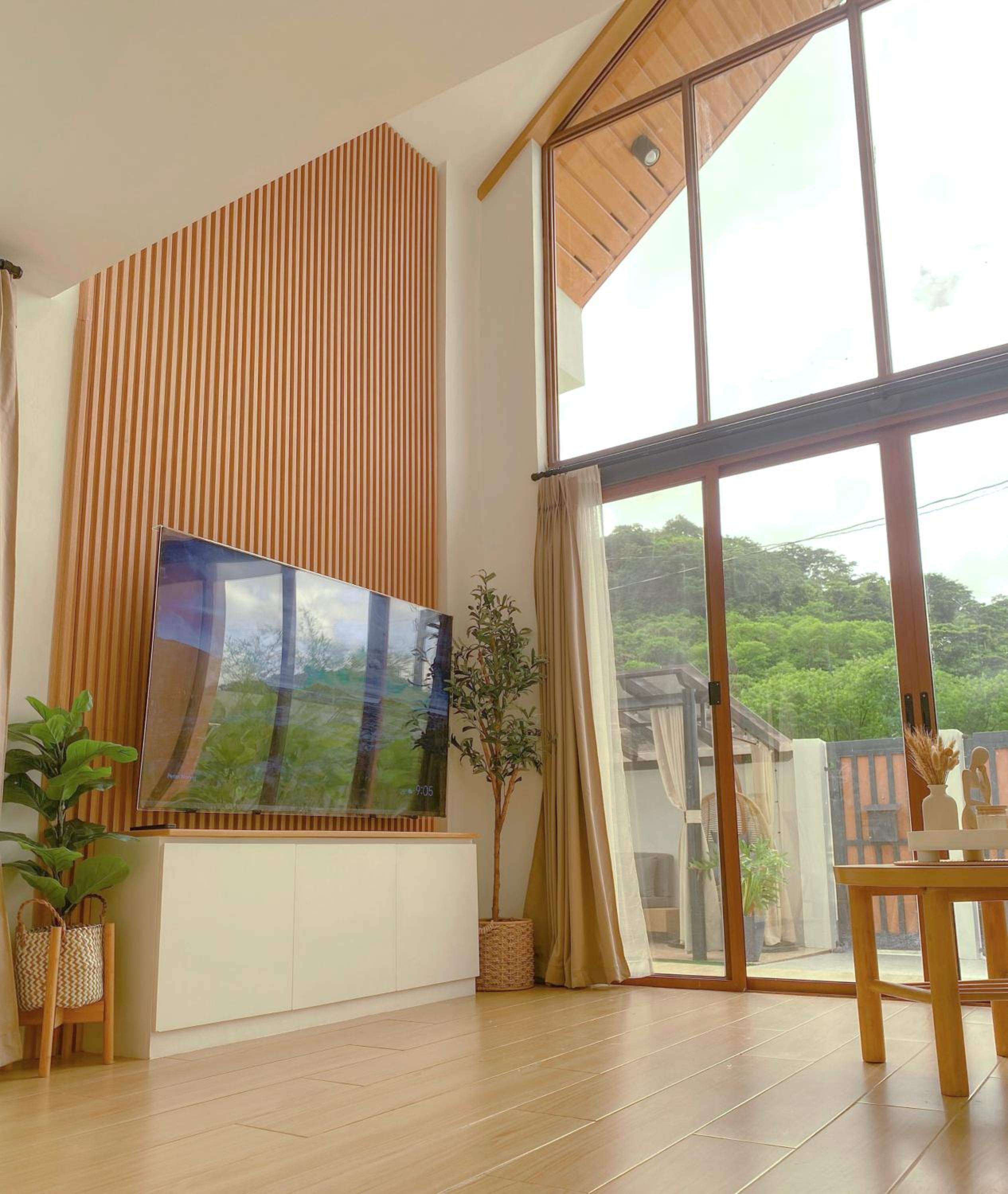 Ridge Grove private resthouse