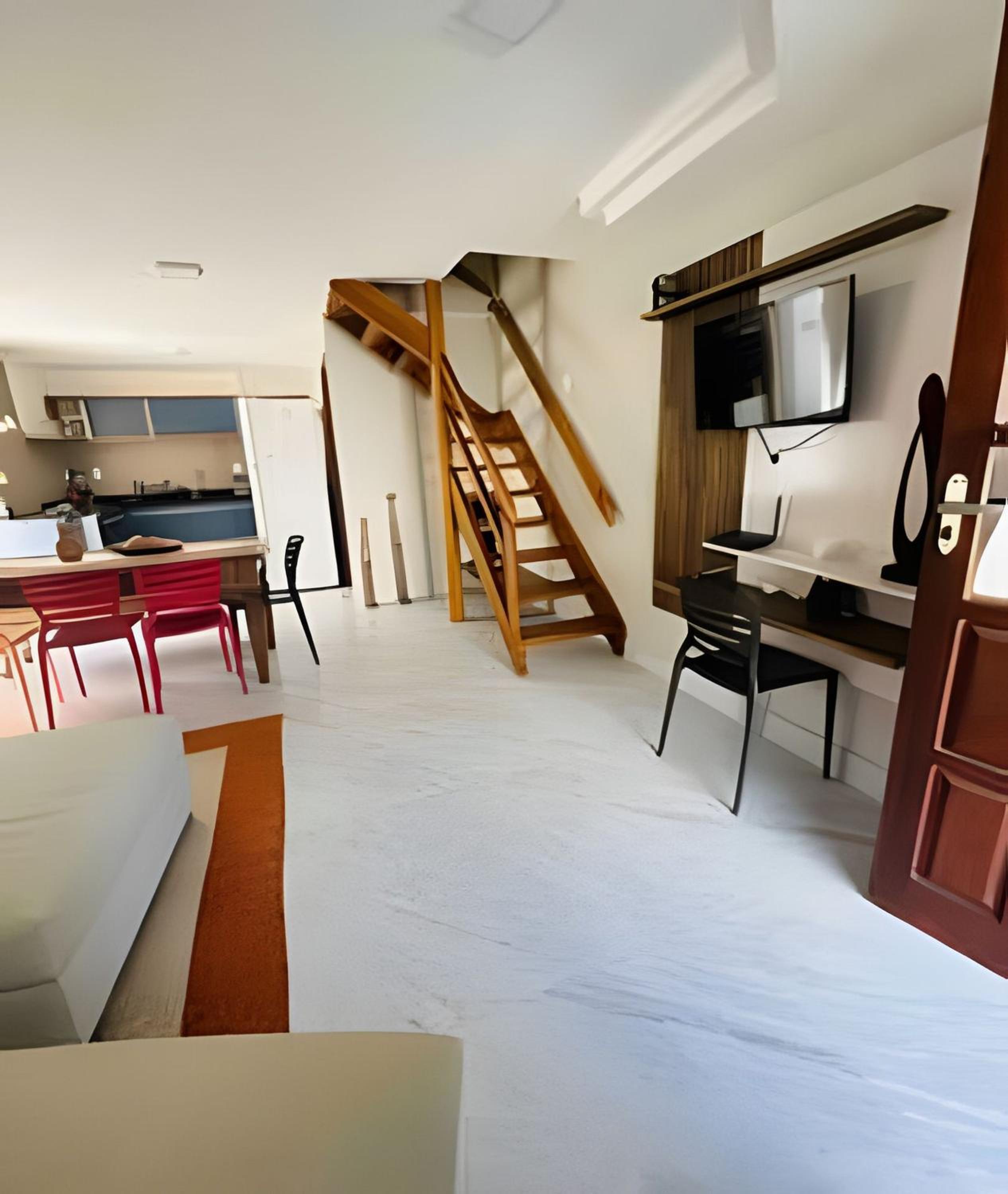 duplex com 3 suítes, Jacuzzi, área gourmet