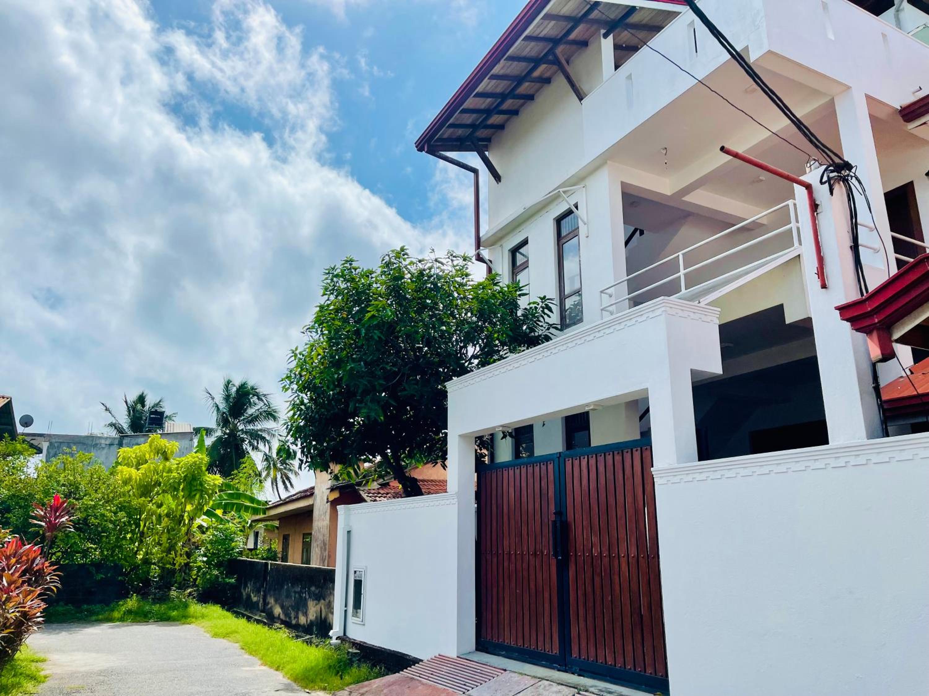 Sand & Surf Guest House view 3