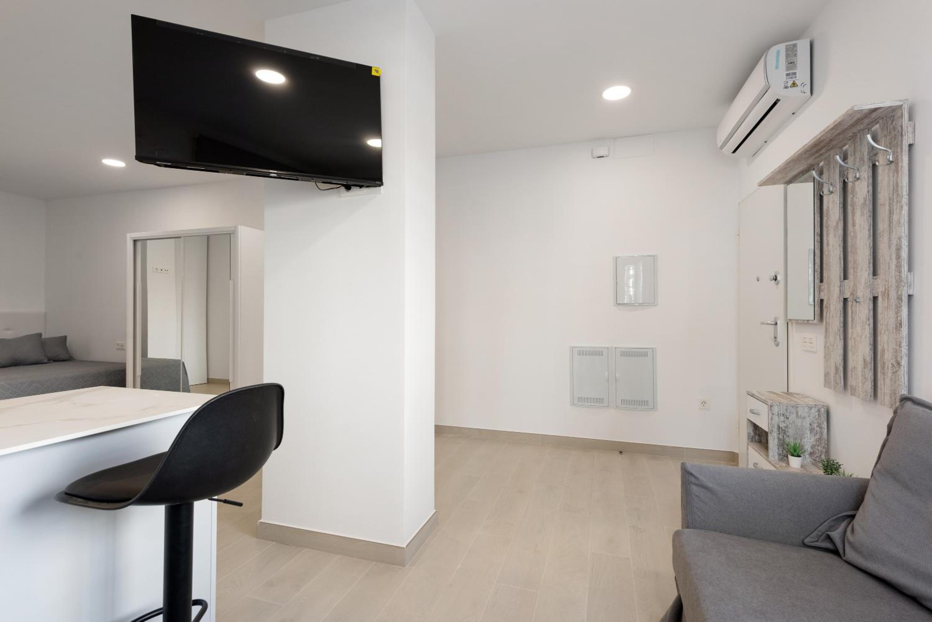 Apartamentos Sealmar Moliere