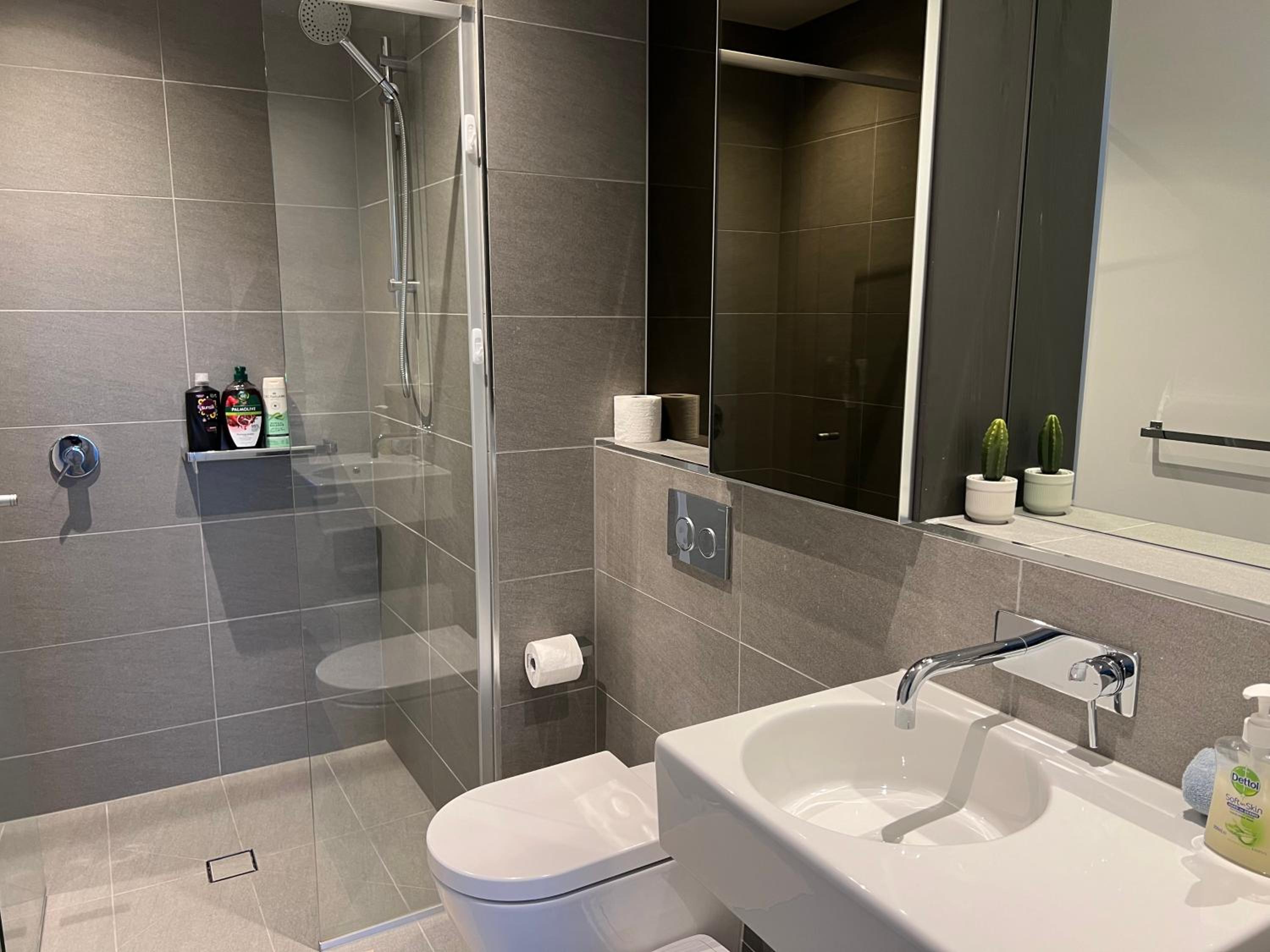 Wsp high rise luxury 2b2b unit