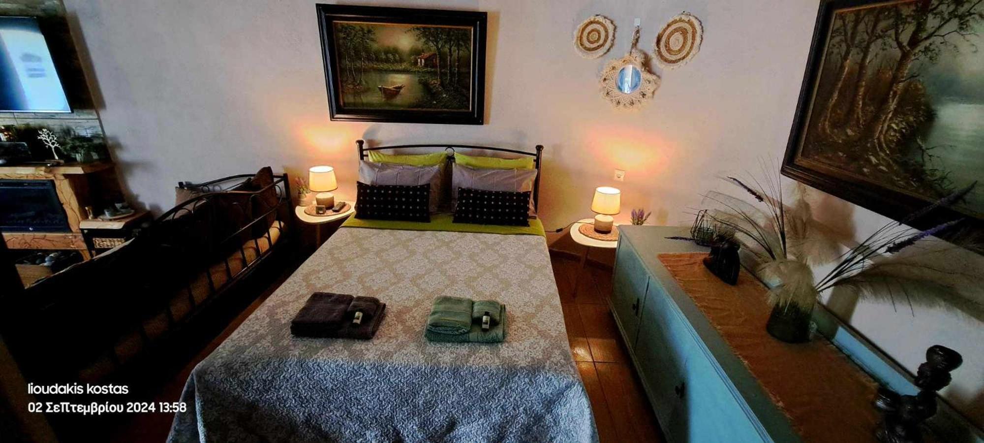Zoe garden home