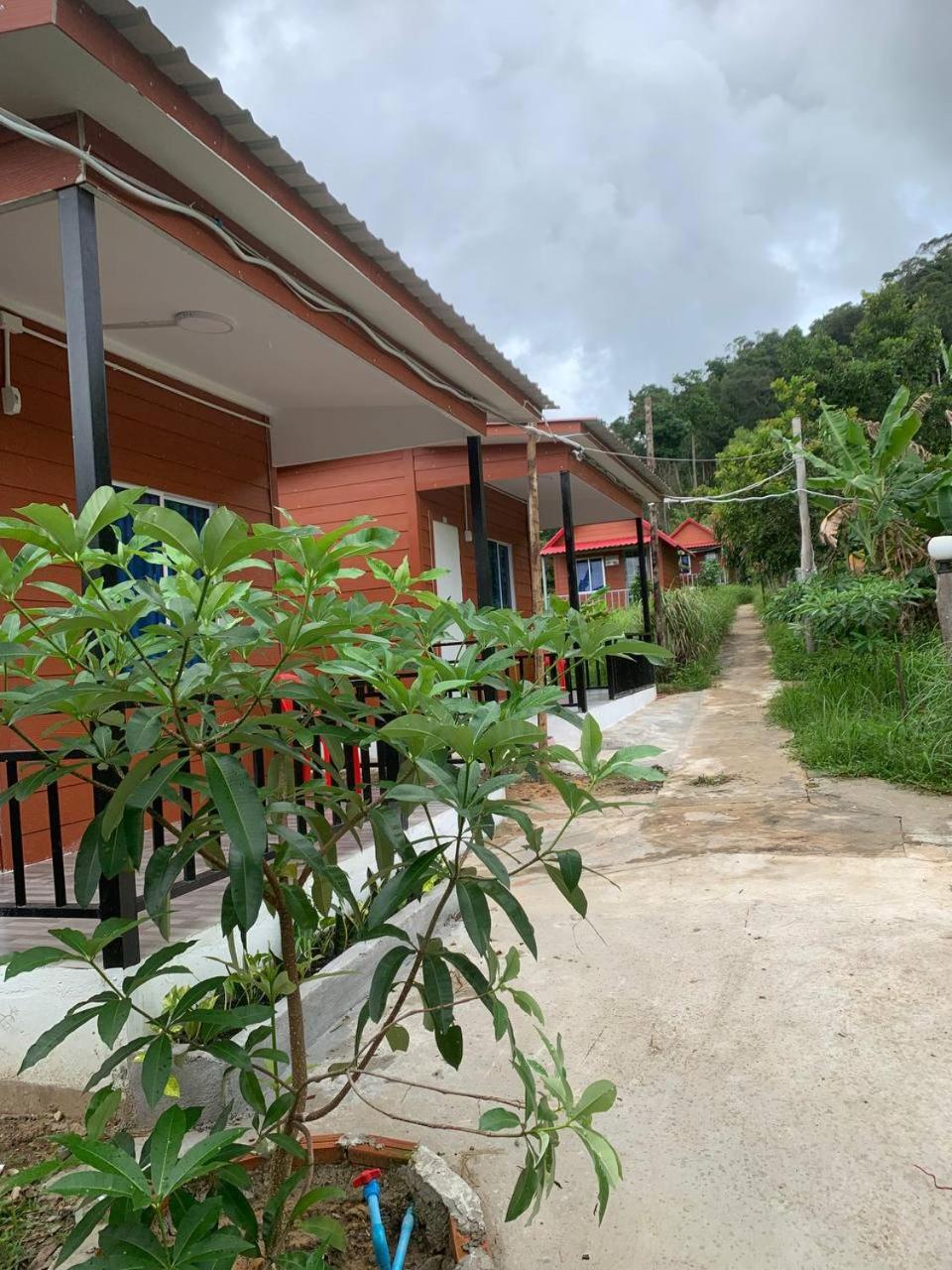 Maloop Cafe Bungalow