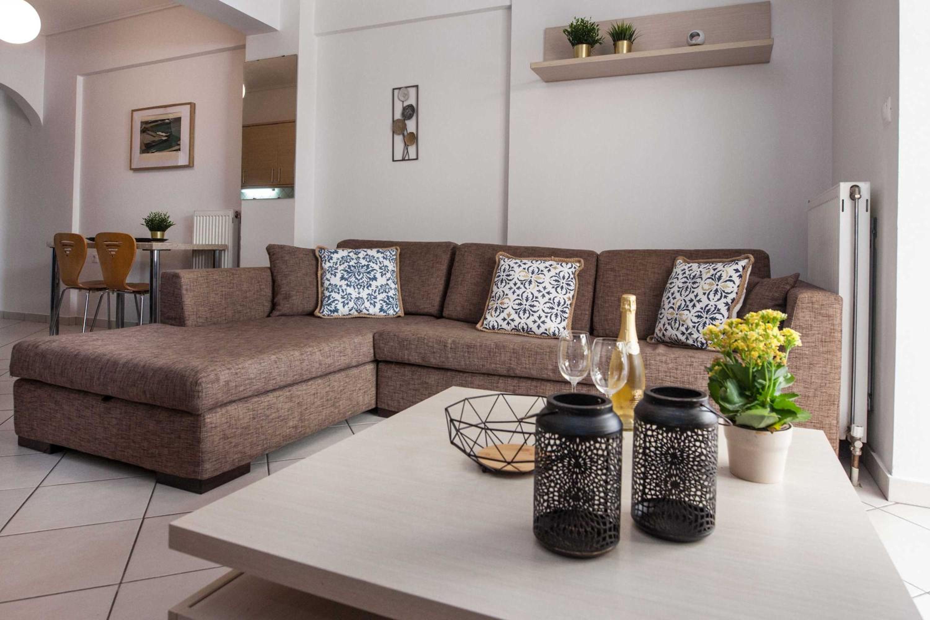 Bright 1 Bd Apt in Ampelokipoi with Balcony