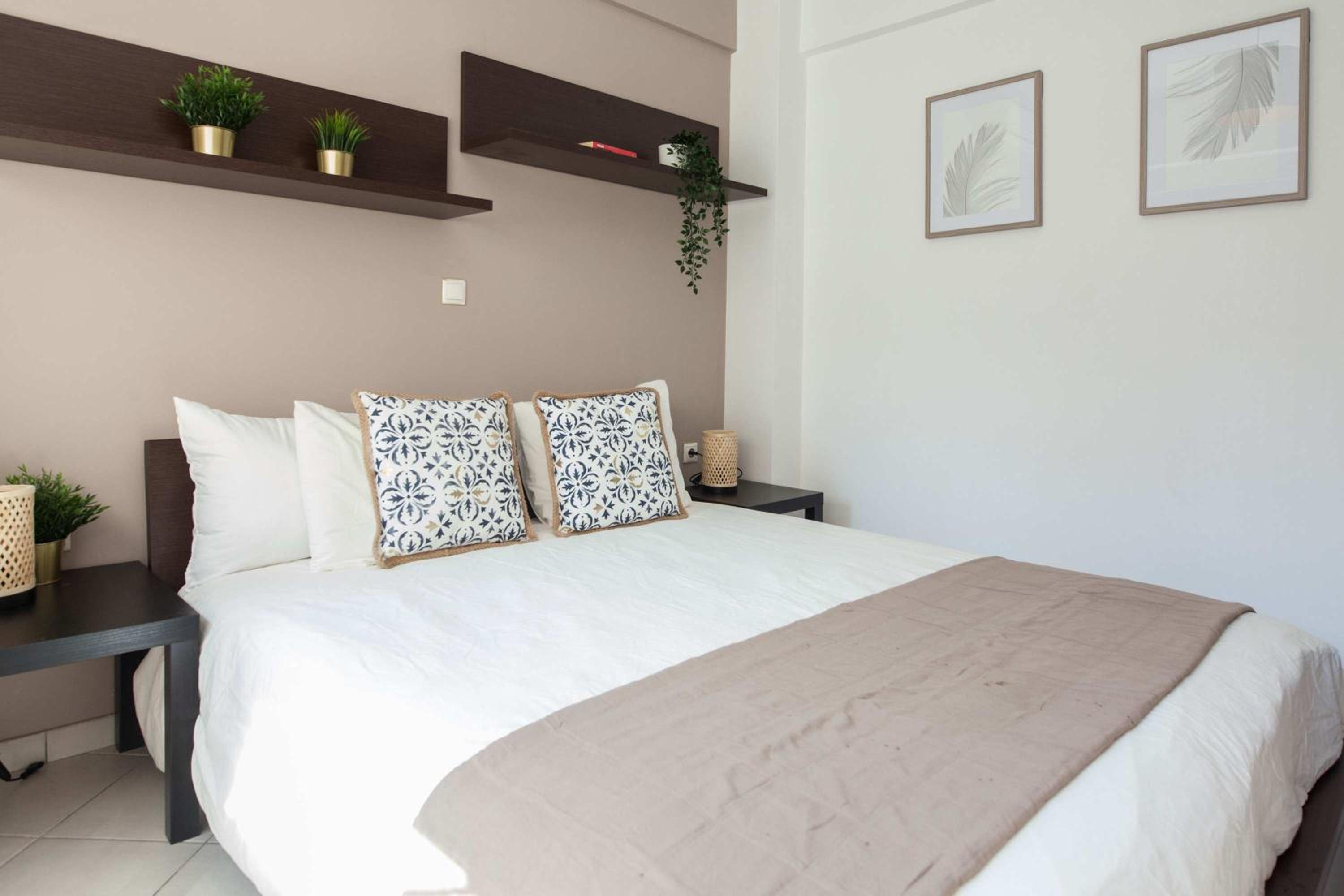 Bright 1 Bd Apt in Ampelokipoi with Balcony