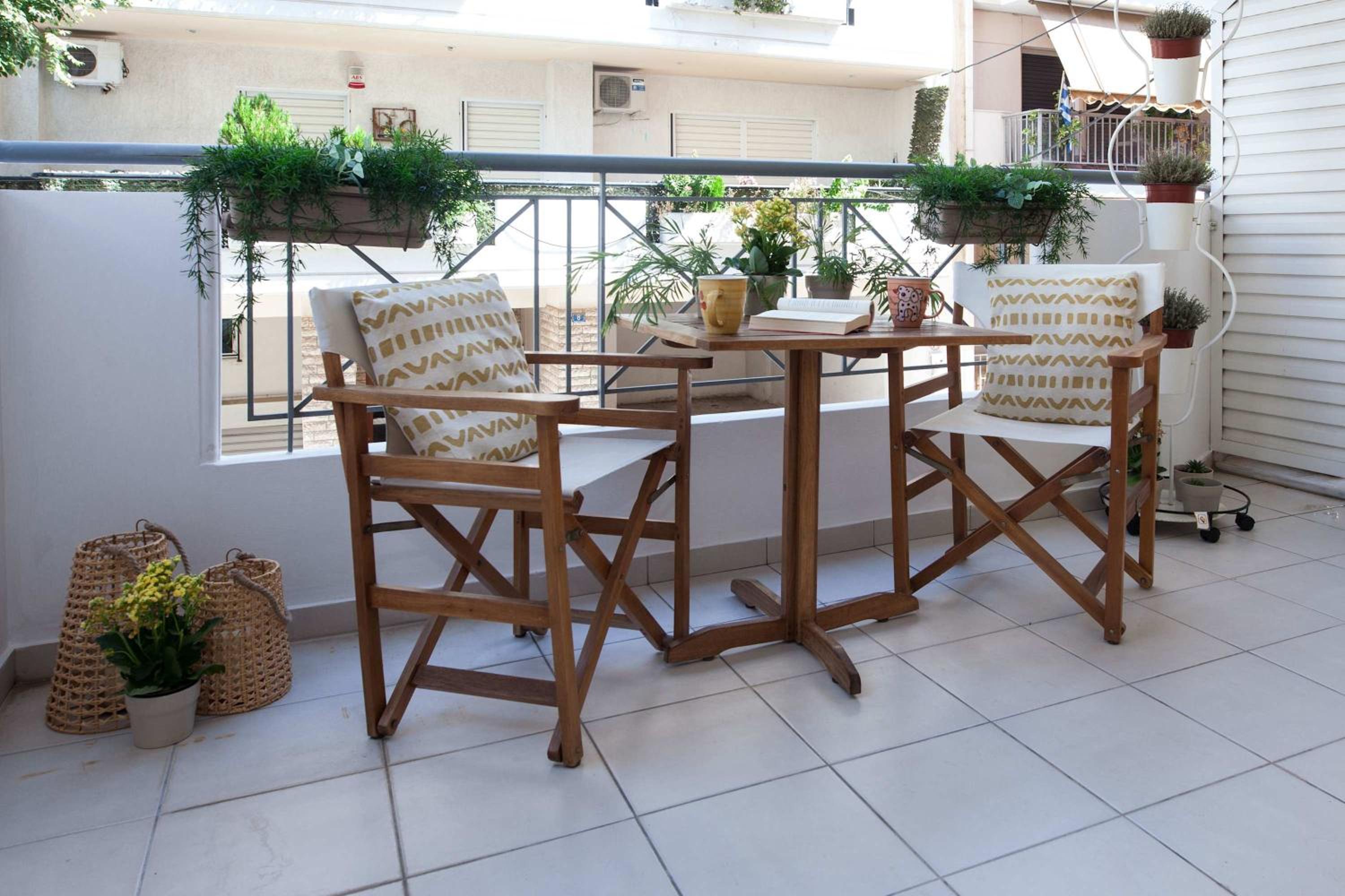 Bright 1 Bd Apt in Ampelokipoi with Balcony