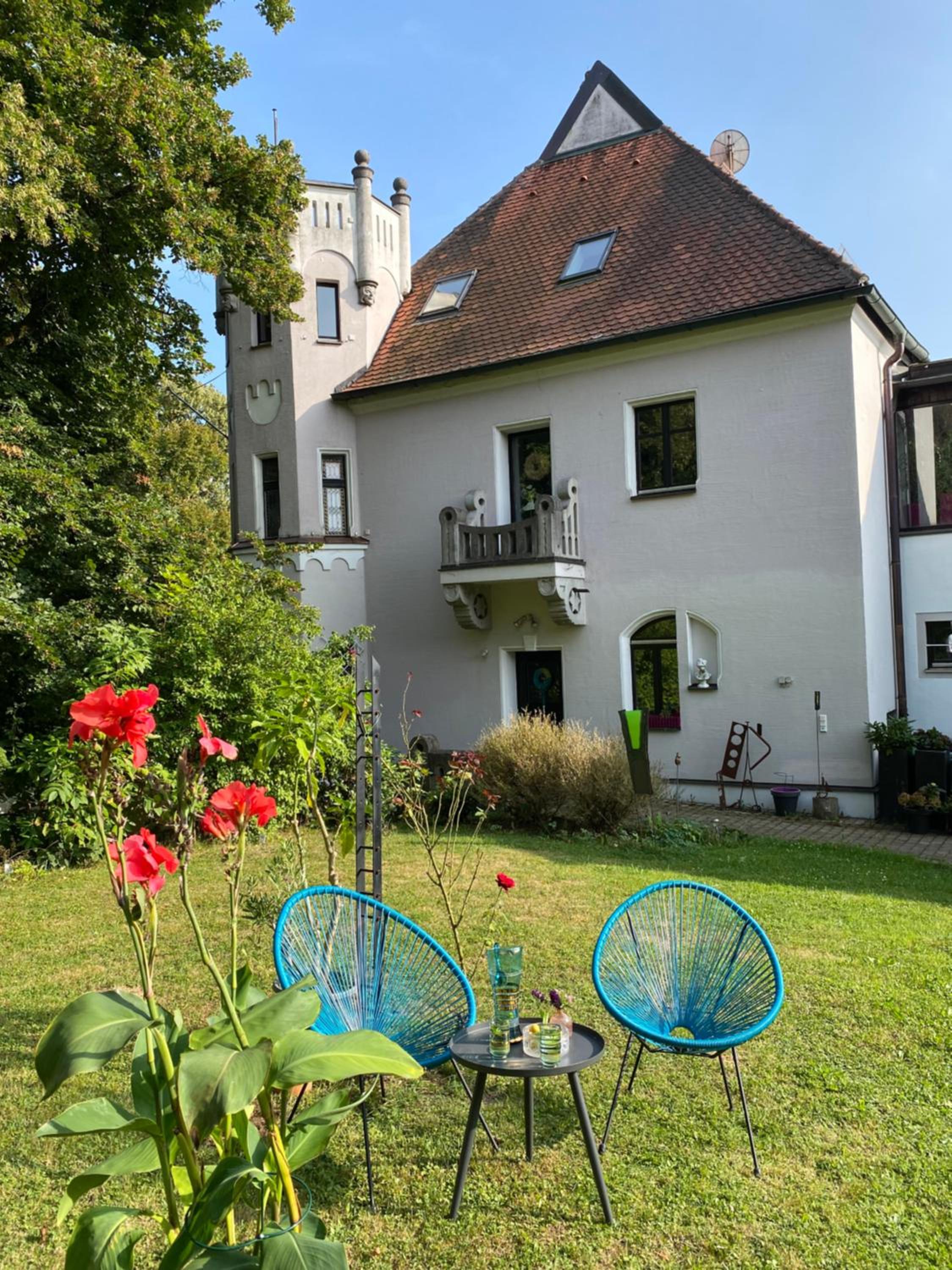 Ferienwohnung in historischer Villa mit Gartennutzung