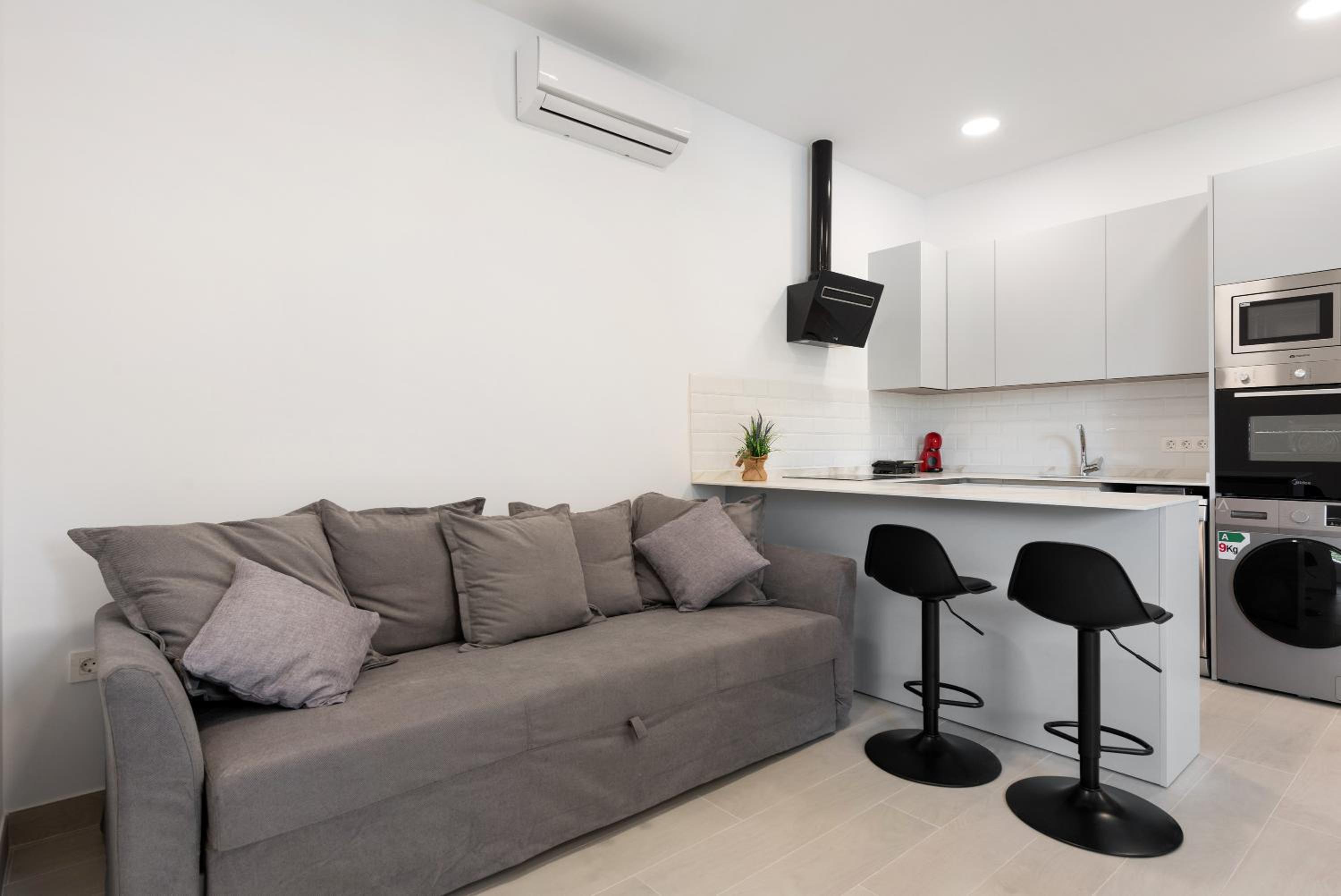 Apartamentos Sealmar Moliere