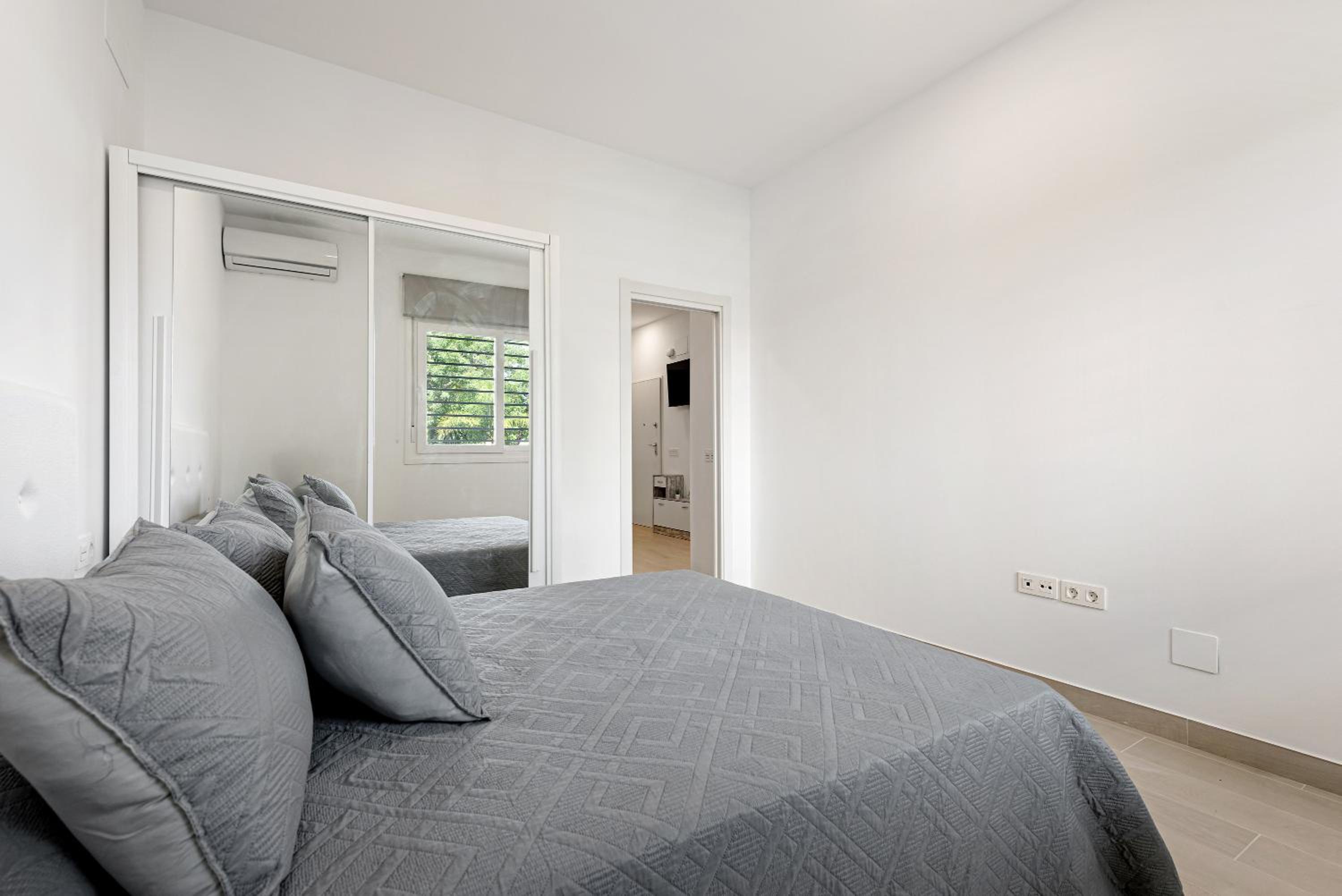 Apartamentos Sealmar Moliere