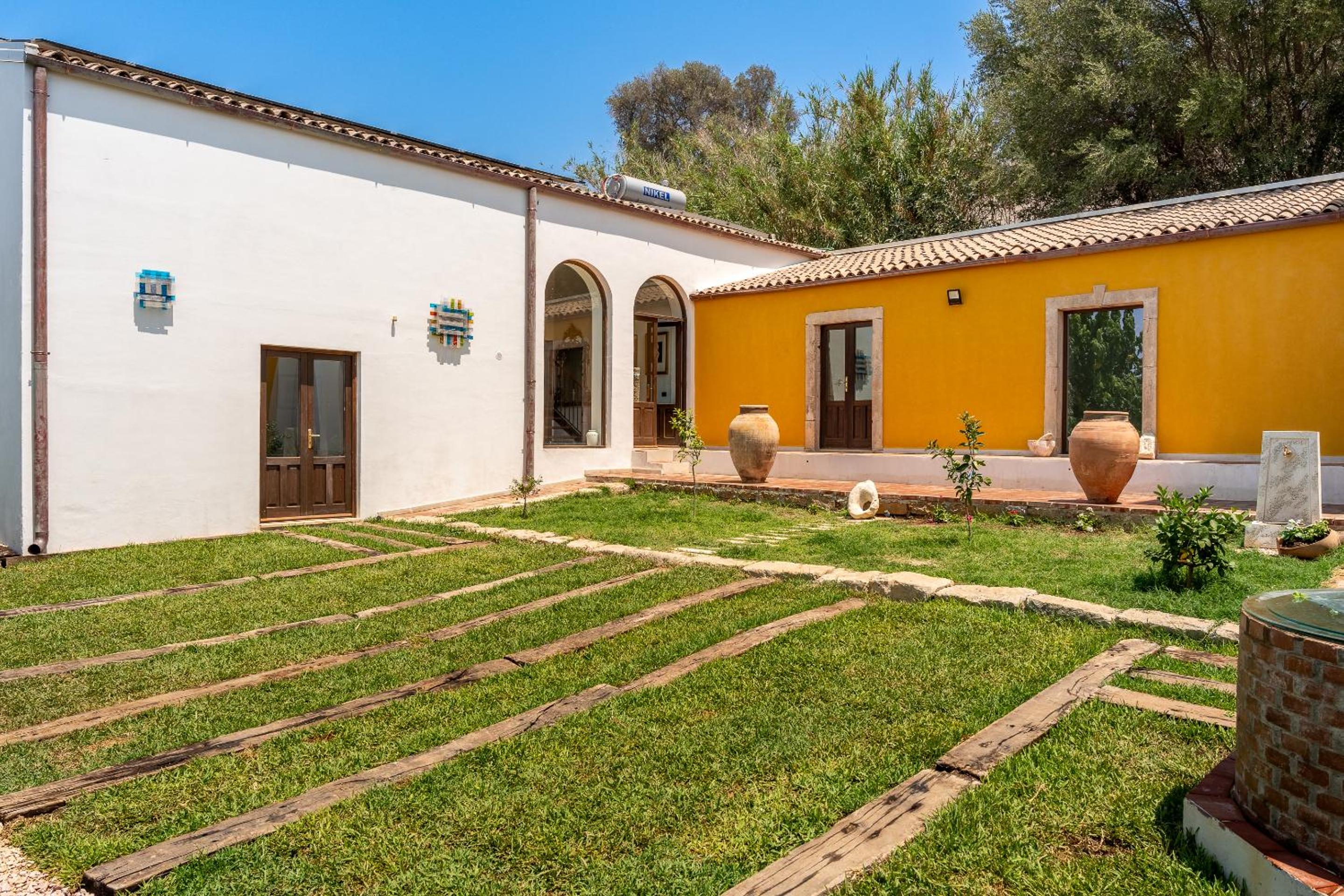 Sogno di Giove con Piscina by Wonderful Italy
