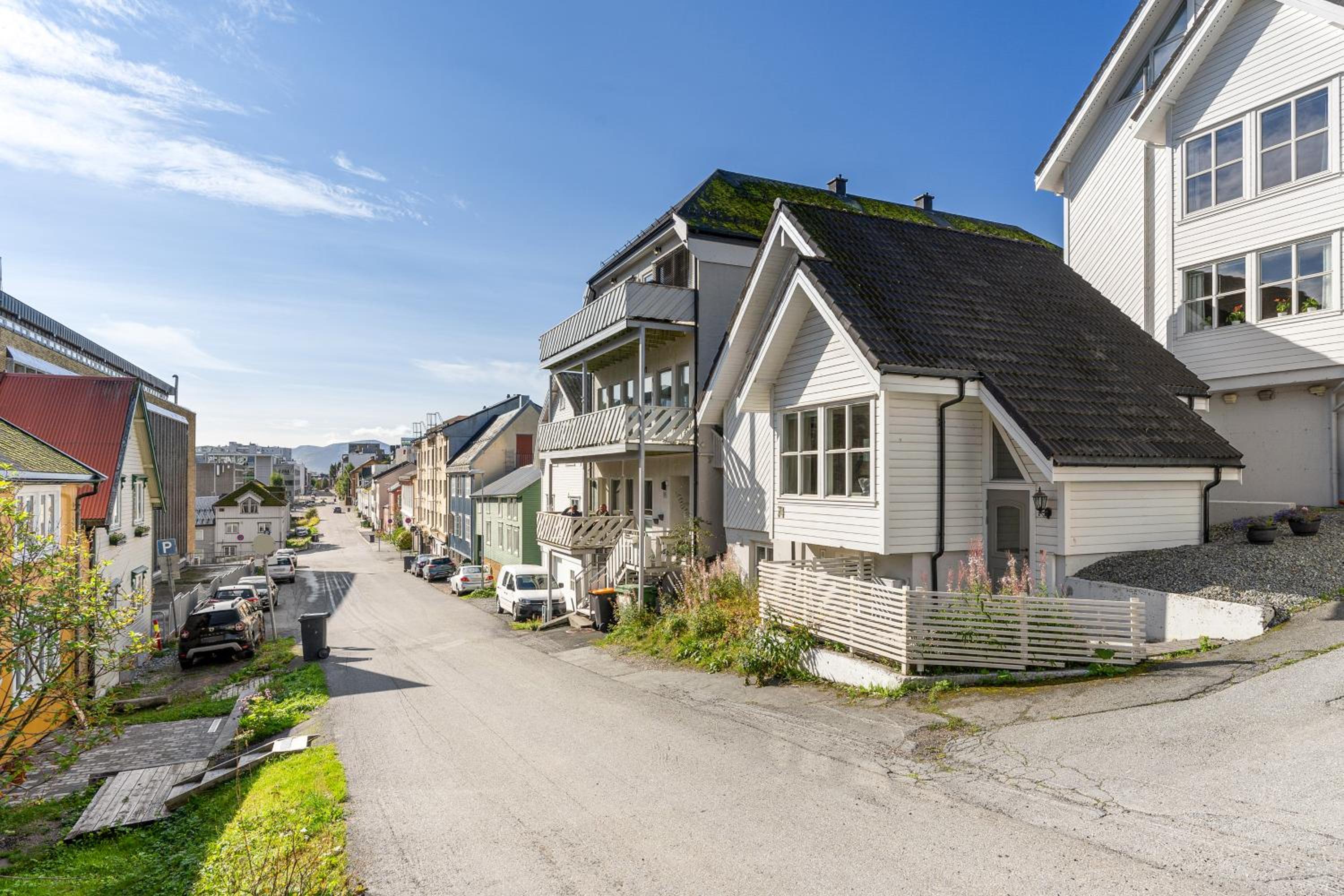 ARCTIC HOMES - The Town House view 2