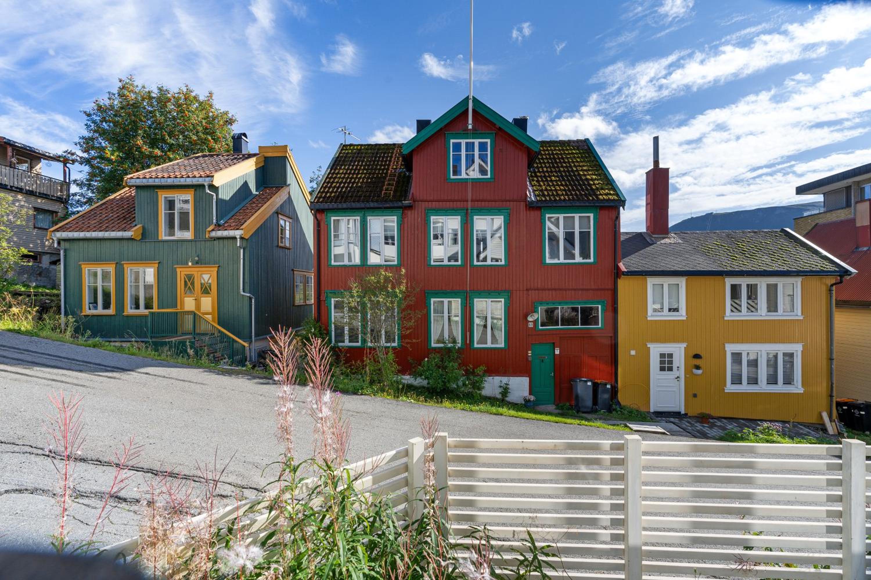 ARCTIC HOMES - The Town House view 4