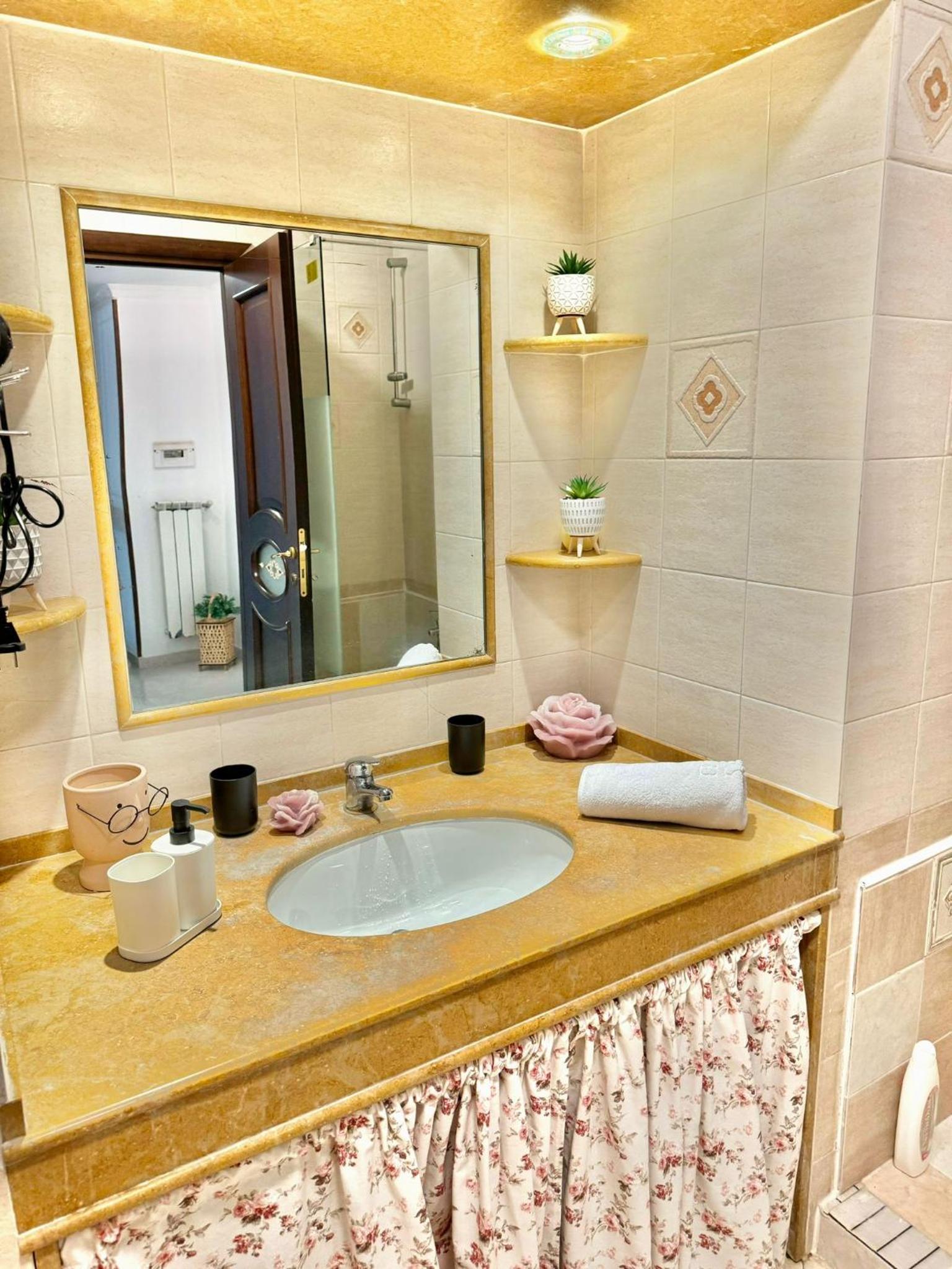 Naples Vacations - La Dimora di Ciro - Property Image 3