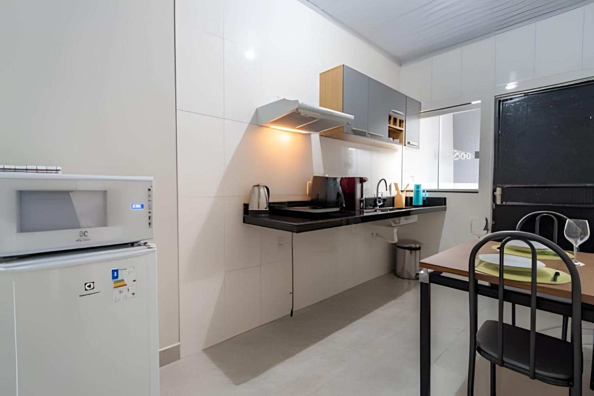 Apartamentos 1Qto, Cozinha Completa, até 4 hospedes Jr Catito