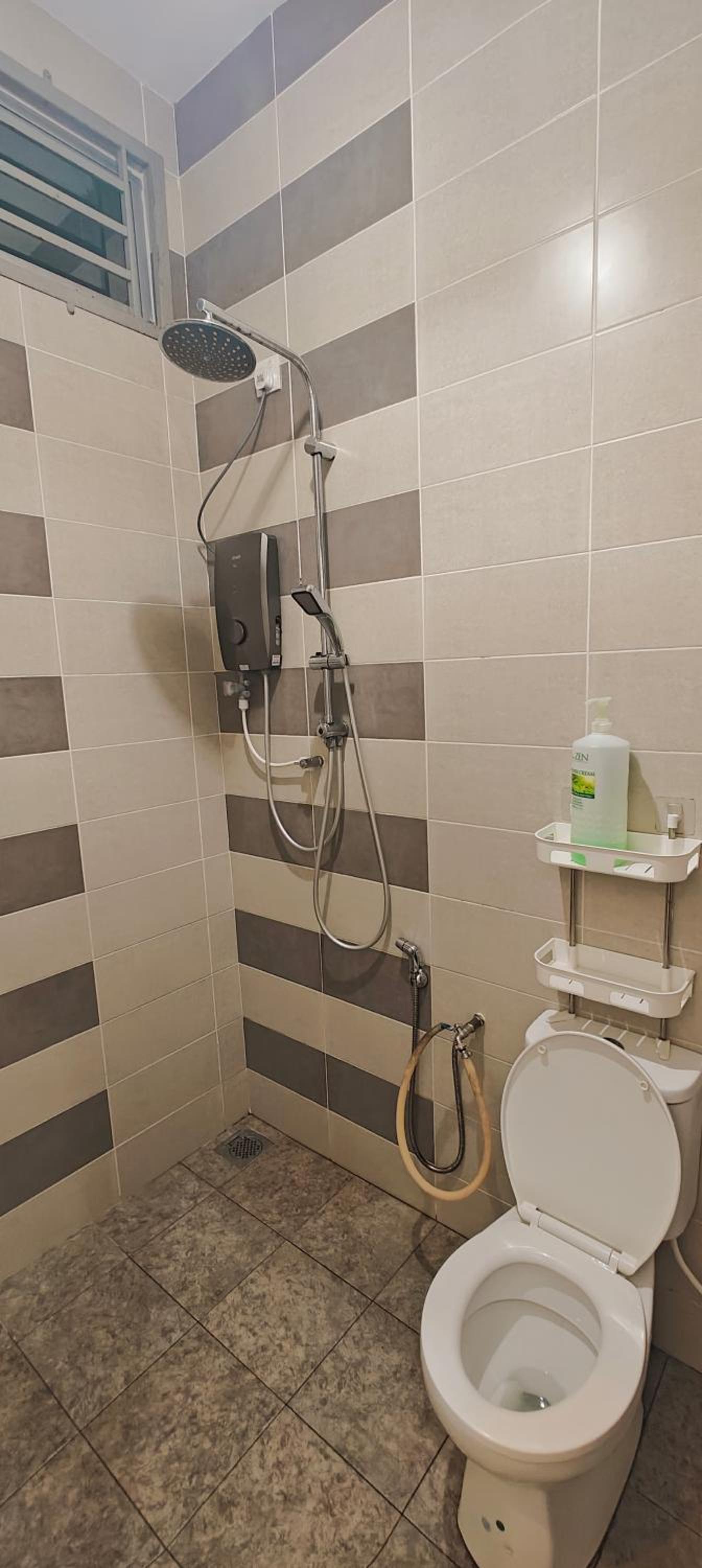 Tuah Homestay Fully Aircond Wifi Netflix M0slim Only