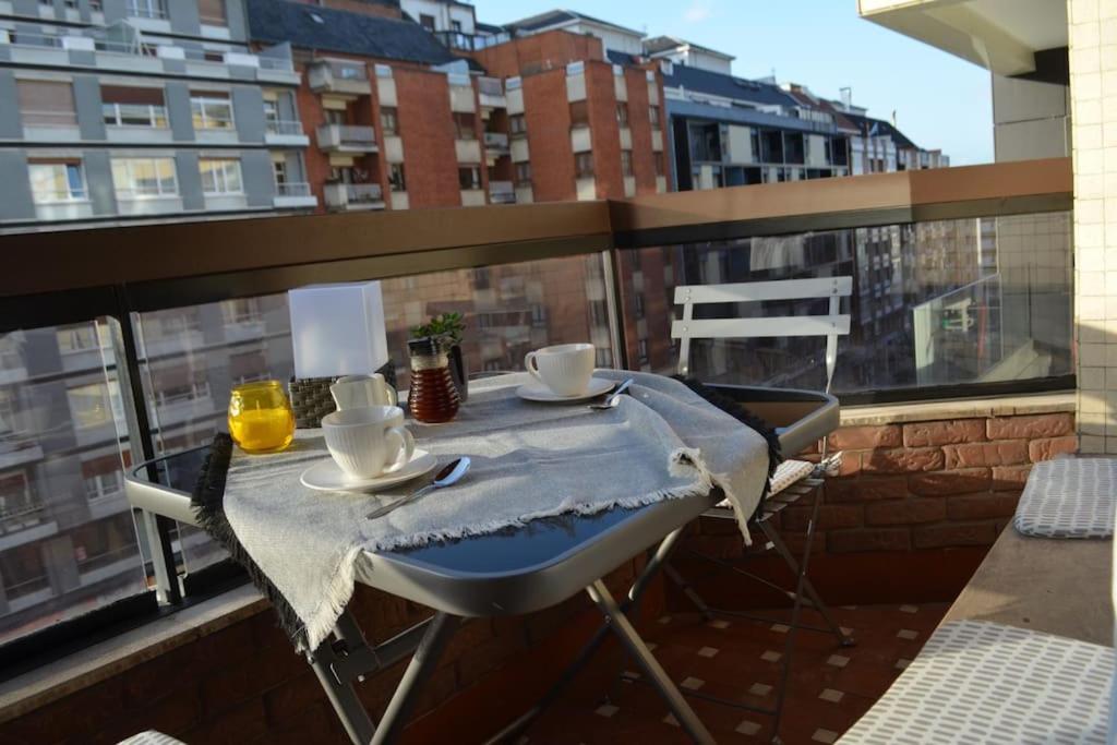 Explora Oviedo a Pie