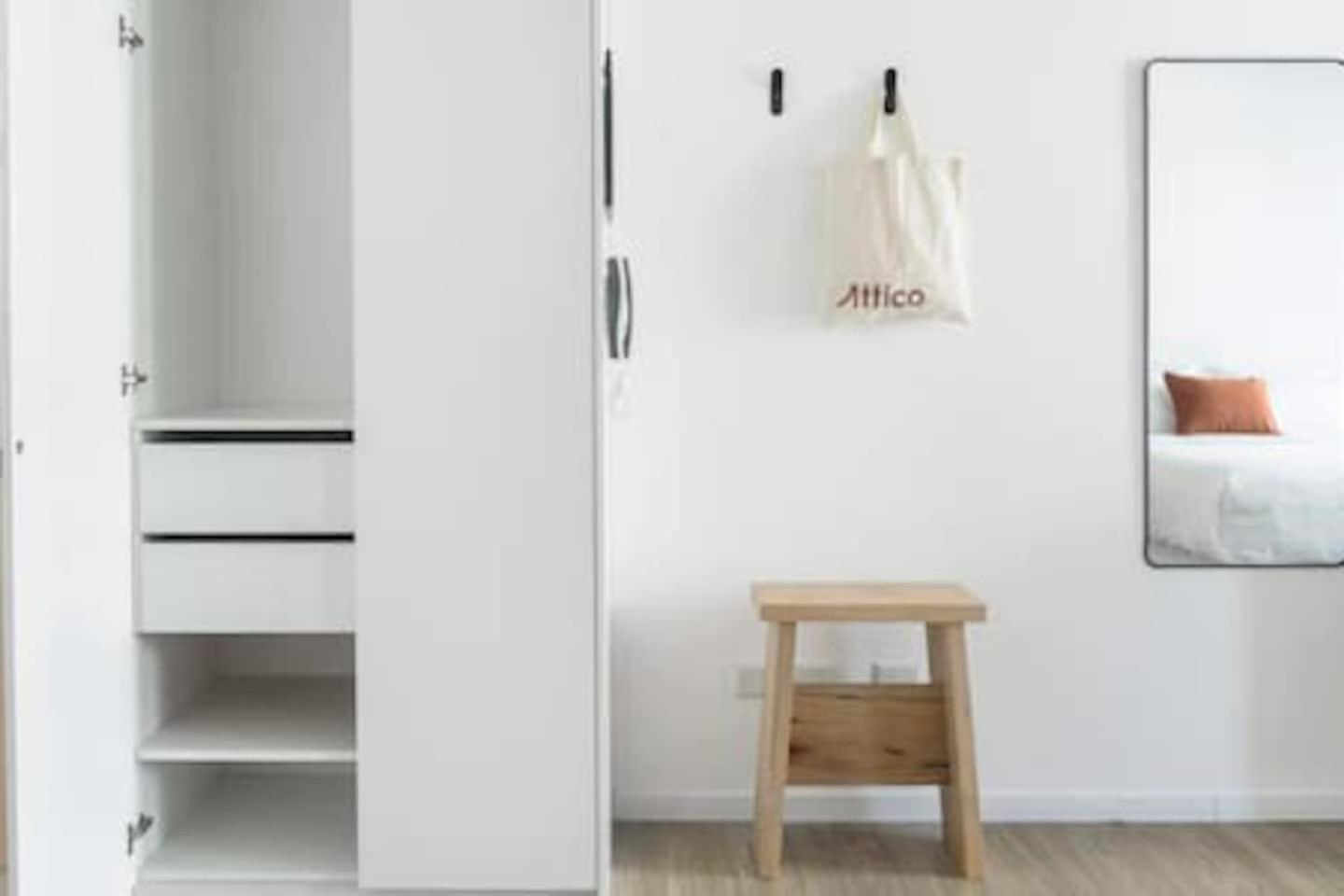 Attico Calas