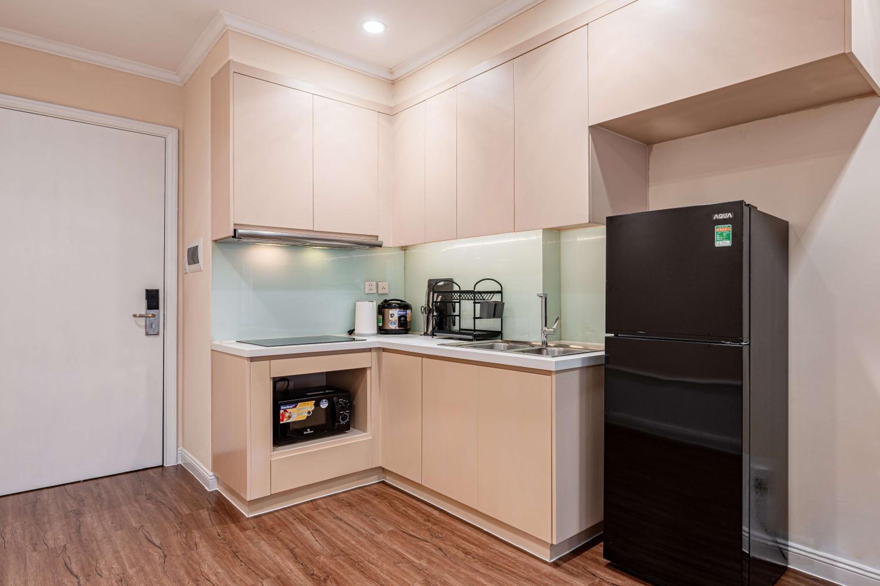 CR Concept Serviced Apartment - Vinhomes and Landmark 81