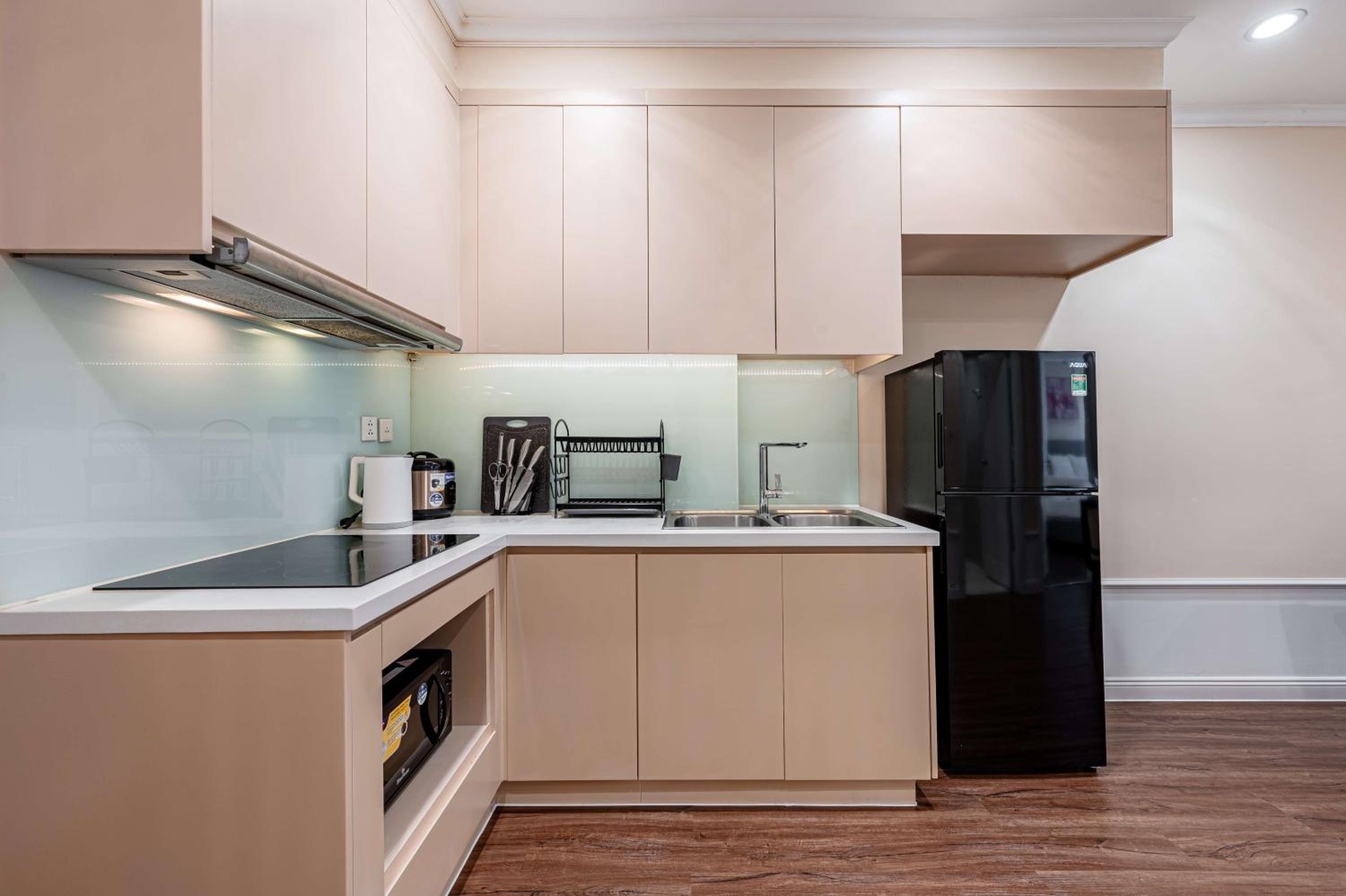 CR Concept Serviced Apartment - Vinhomes and Landmark 81
