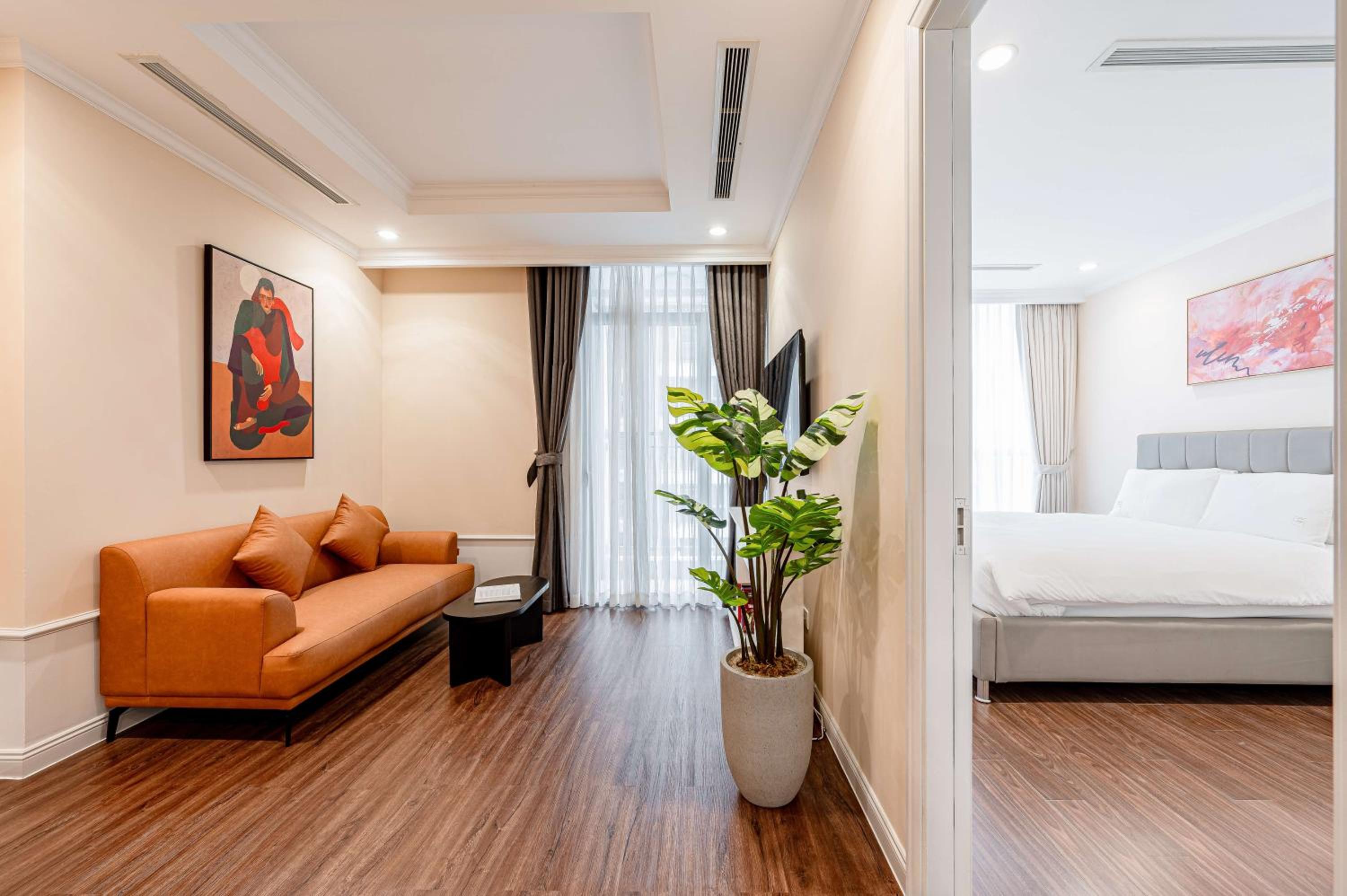 CR Concept Serviced Apartment - Vinhomes and Landmark 81