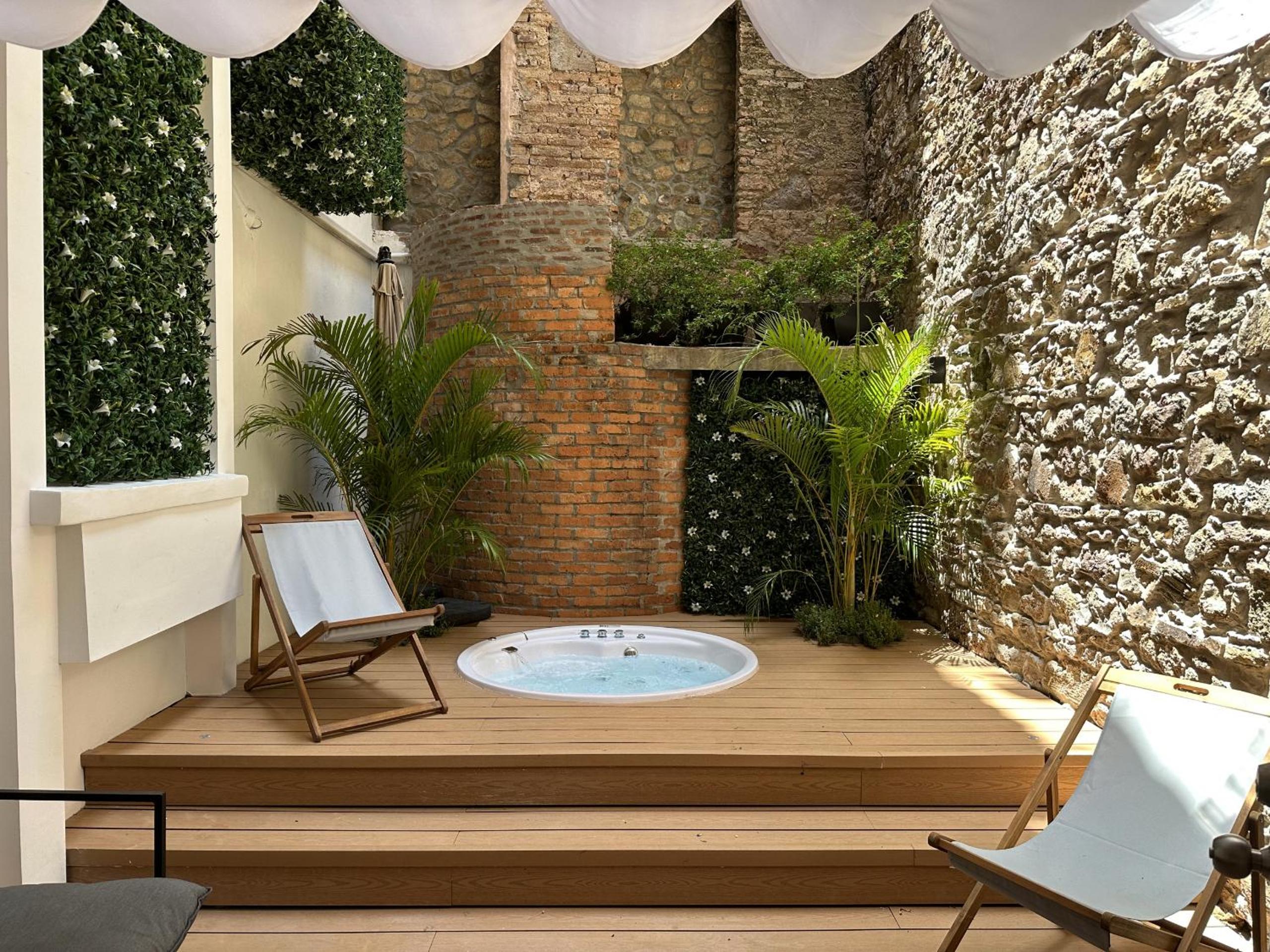 Hotel Amazinn Places Casco Viejo Jacuzzi, Adults Only