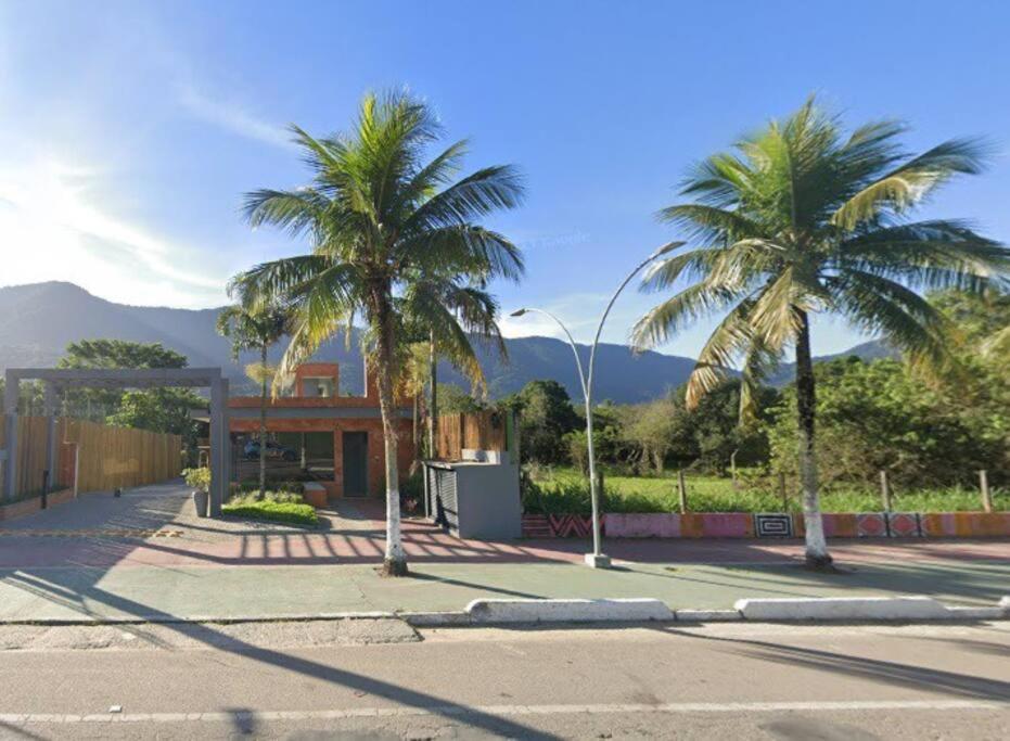 Casa de Condomínio a 150m da Praia de Maresias