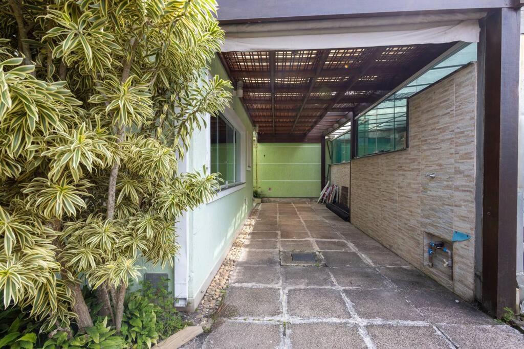 Casa de Condomínio a 150m da Praia de Maresias